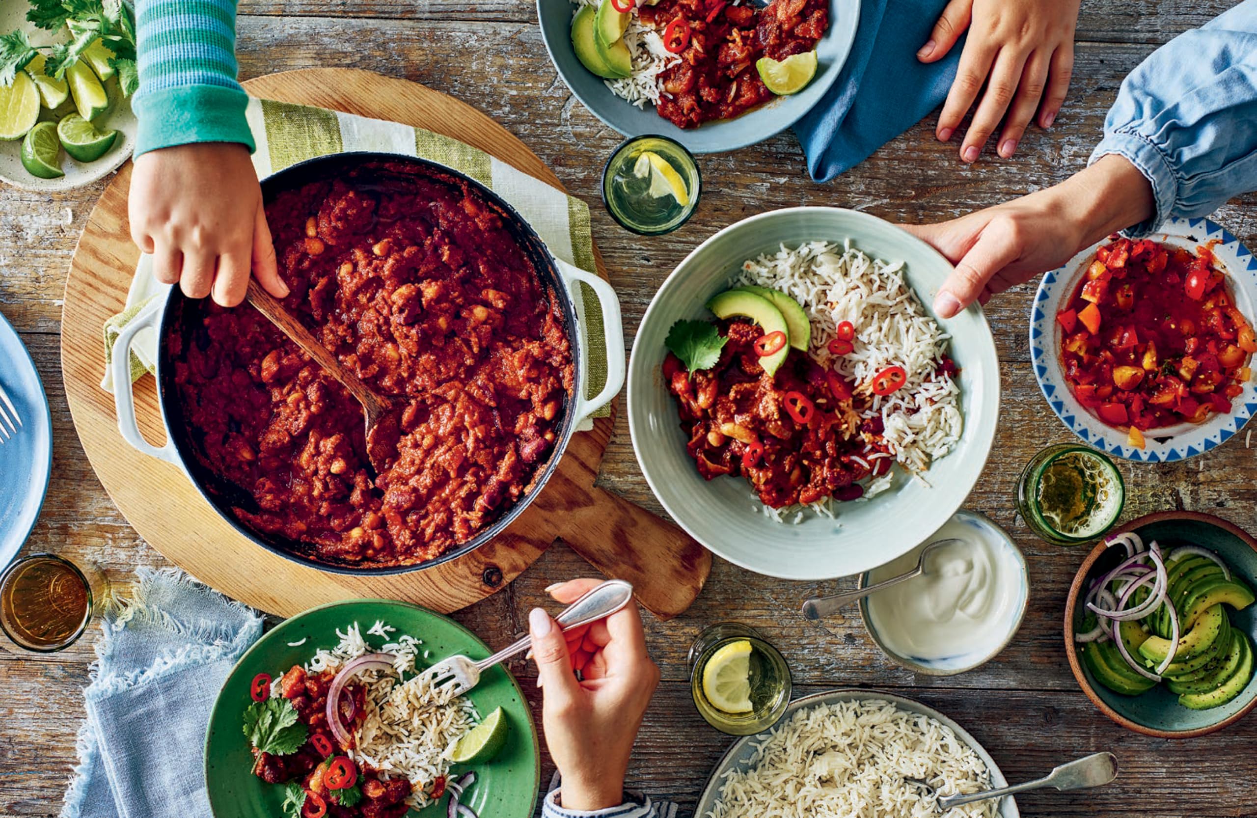 COOK: Serve up Joy: Recipes for sharing: The first book from the much-loved frozen meals brand