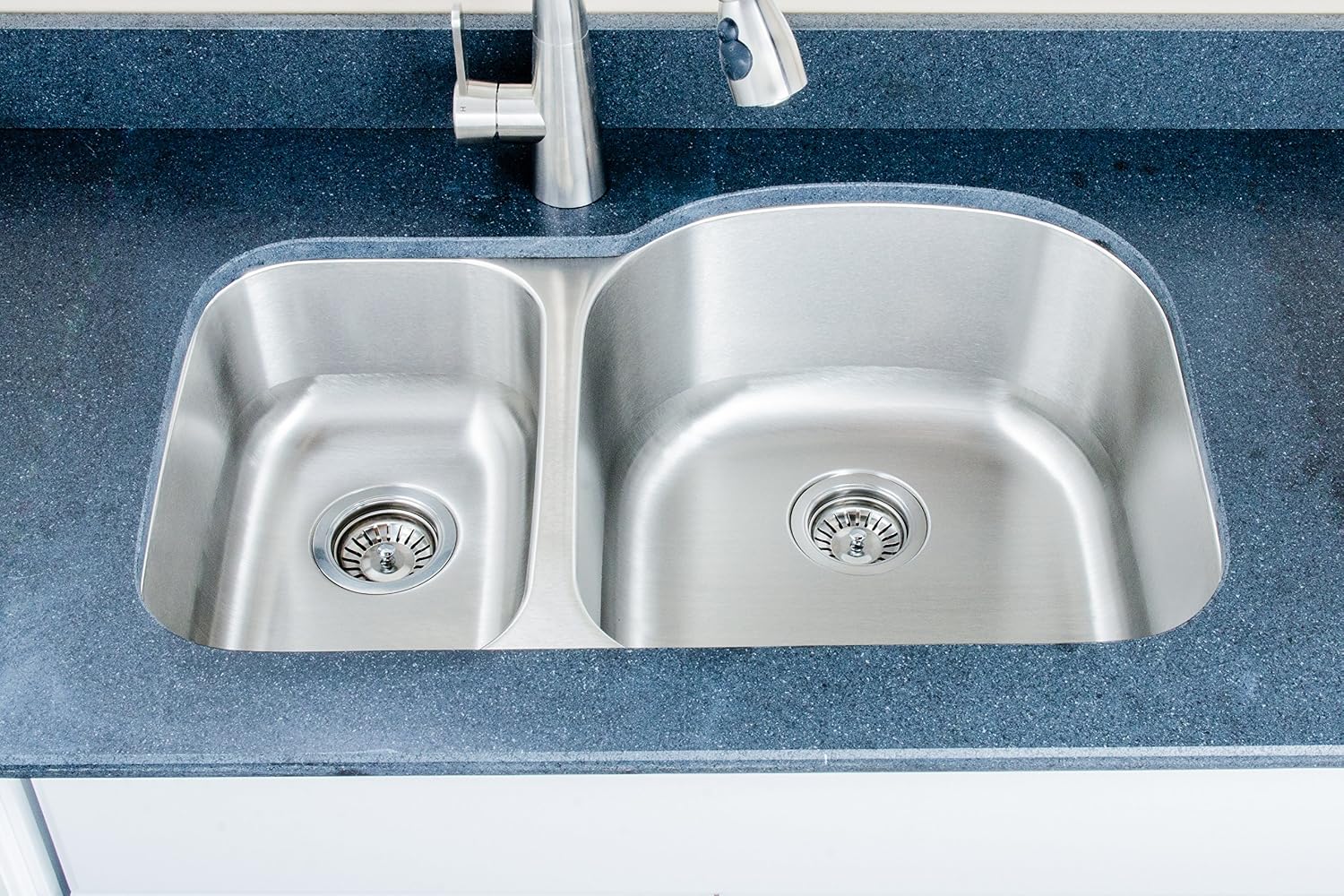 Suреr Brаndѕ Wells Sinkware CMU3221-79D Craftsmen Series Stainless Steel Kitchen Sink, 32 40/60 D-shape, Brushed Matte Finish