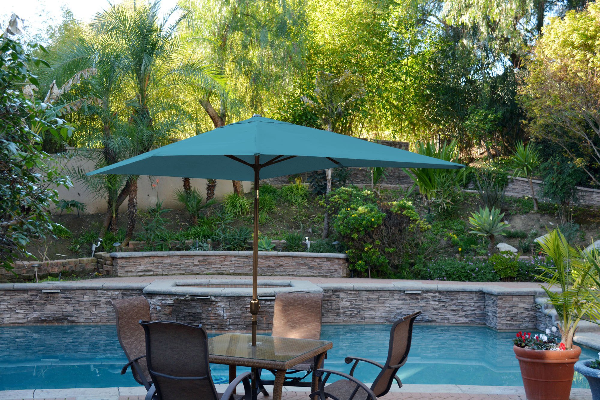 Jeco Aluminum Patio Market Umbrella Tilt with Crank, Fabric & Champagne Pole, Turquoise, 6.5' x 10' : Patio, Lawn & Garden