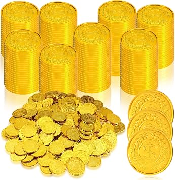 Hanaive 800 Pcs Plastic Pirate Coins Gold Treasure Spanish Doubloon Fake St. Patricks Toy Coin for Kids Board Games Pirate Party Cosplay Teachers Classroom Reward Gold, Classic