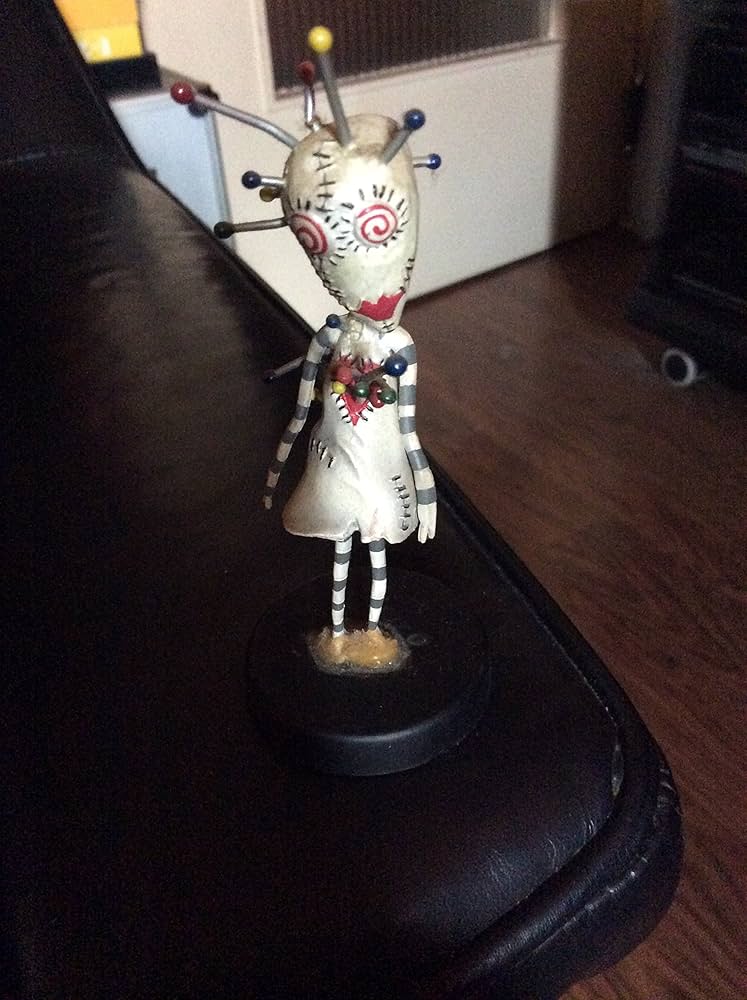 Voodoo Girl (Tim Burton's Tragic Toys for Girls and Boys
