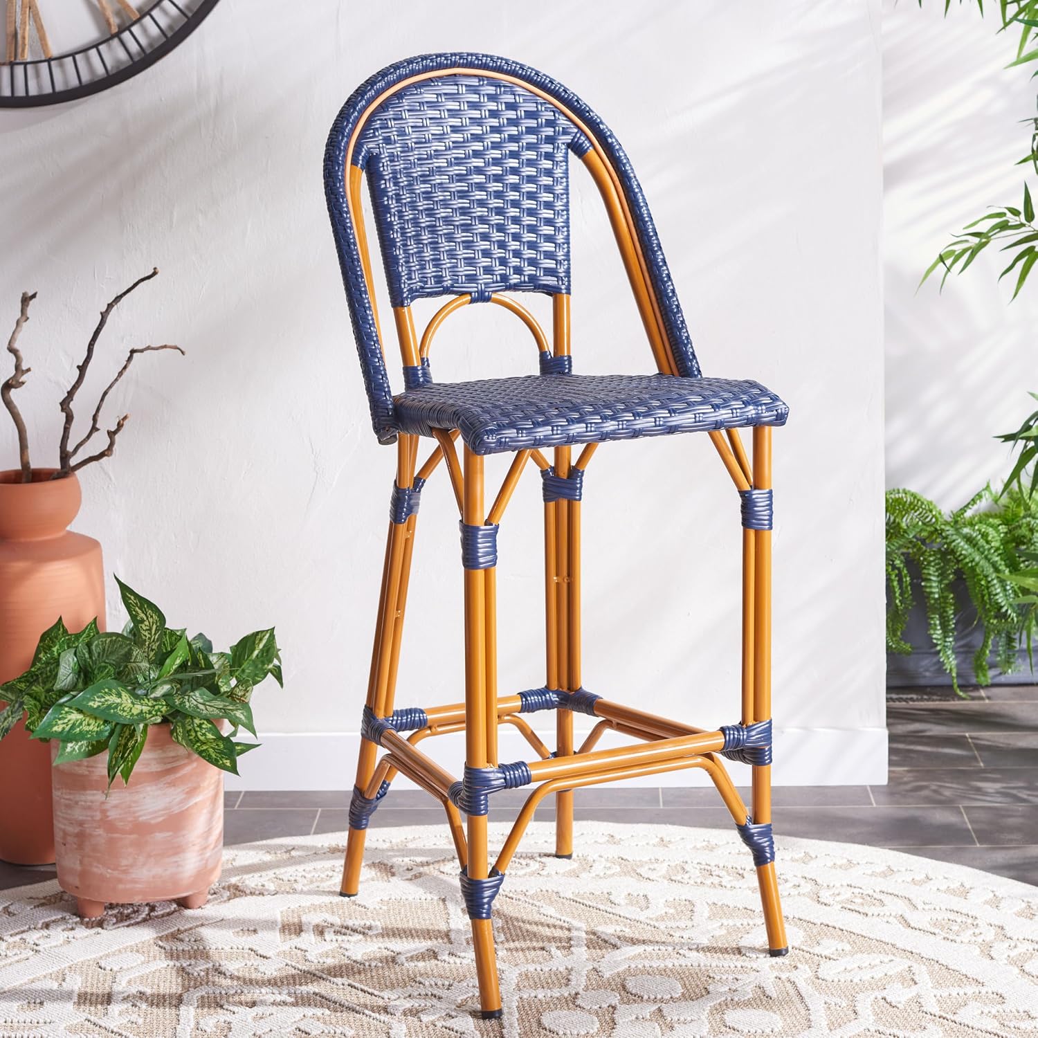 SAFAVIEH Outdoor Collection California Navy Bistro 30-inch Seat Height Bar Stool (Fully Assembled)