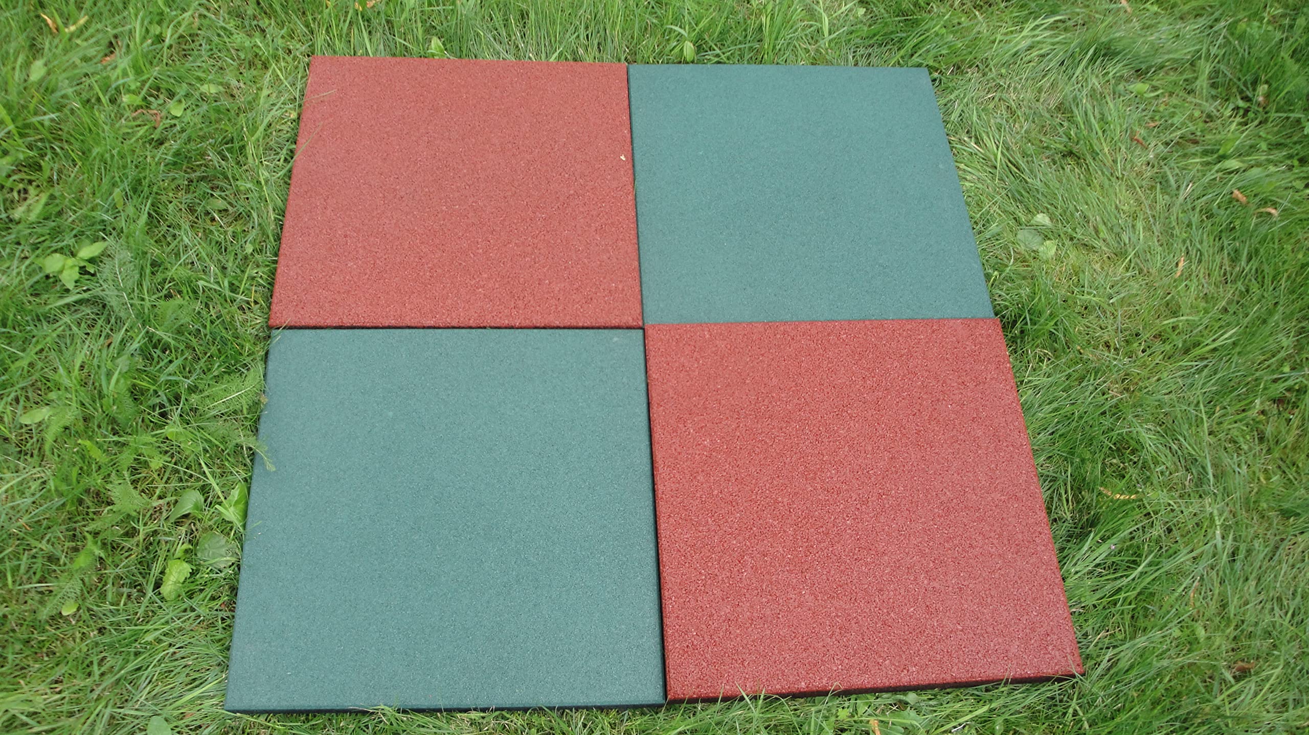 KARAT Tapis de Protection Contre Les Chutes - Play Protect - Tapis de Protection du Sol Universel & résistant aux intempéries avec Drainage pour Aire de Jeux et Jardin (Gris, 50x50x2,5 cm