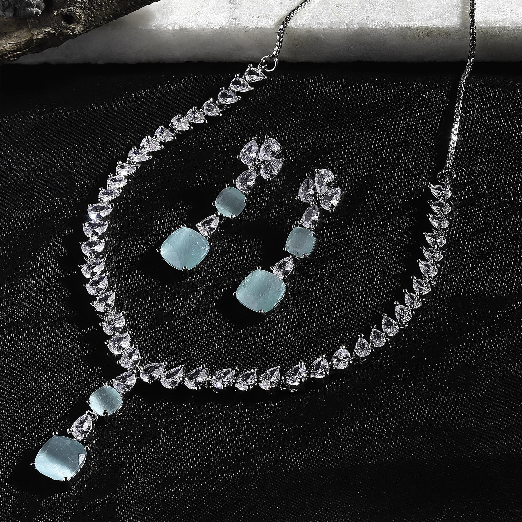 Square American Diamonds Necklace Set
