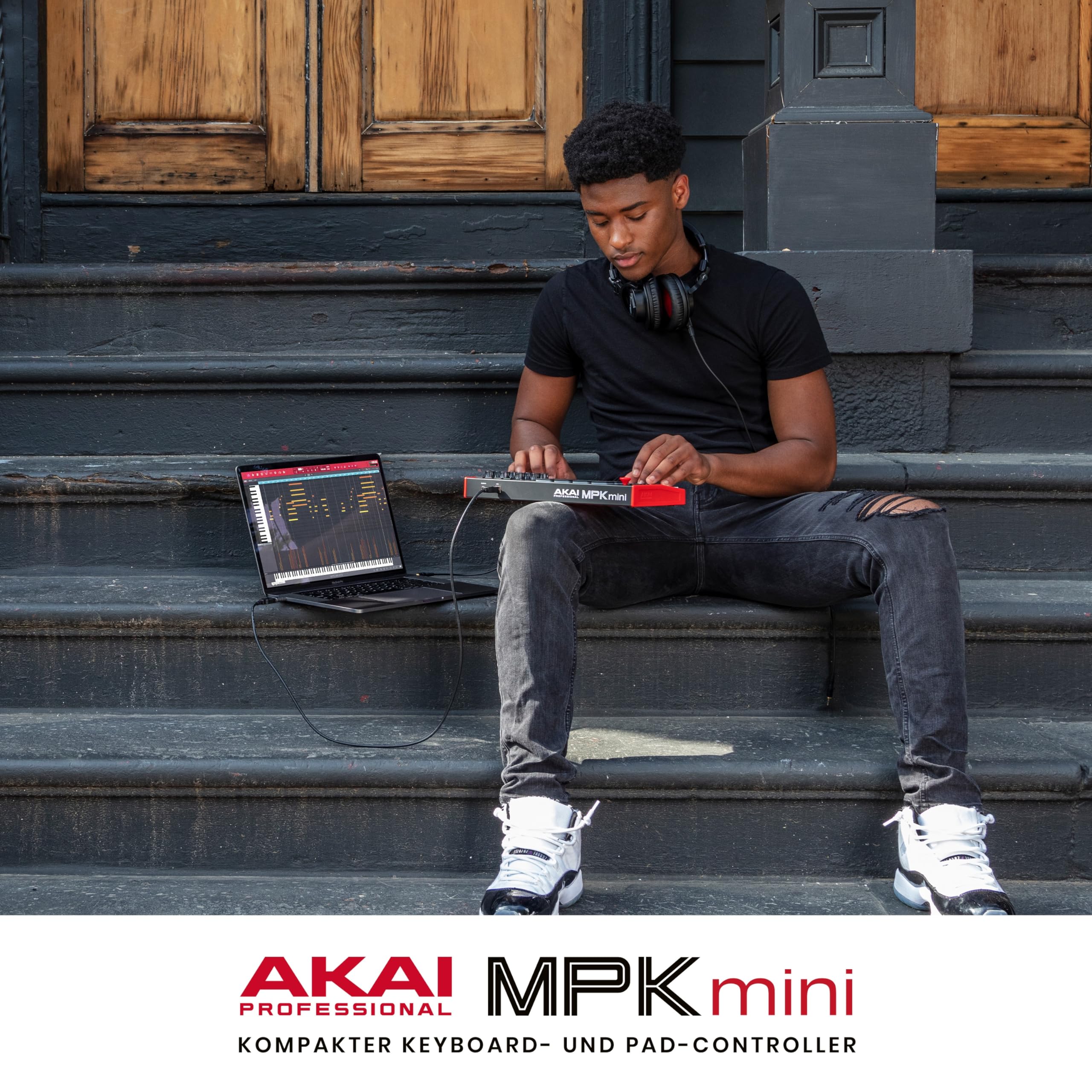 Akai Professional MPK Mini MK3 25-Tasten USB MIDI Keyboard Controller, 8 Hintergrundbeleuchtete Drum Pads, 8 Regler, Musikproduktion-Software und Native Instruments Sound Package (NKS Integration)