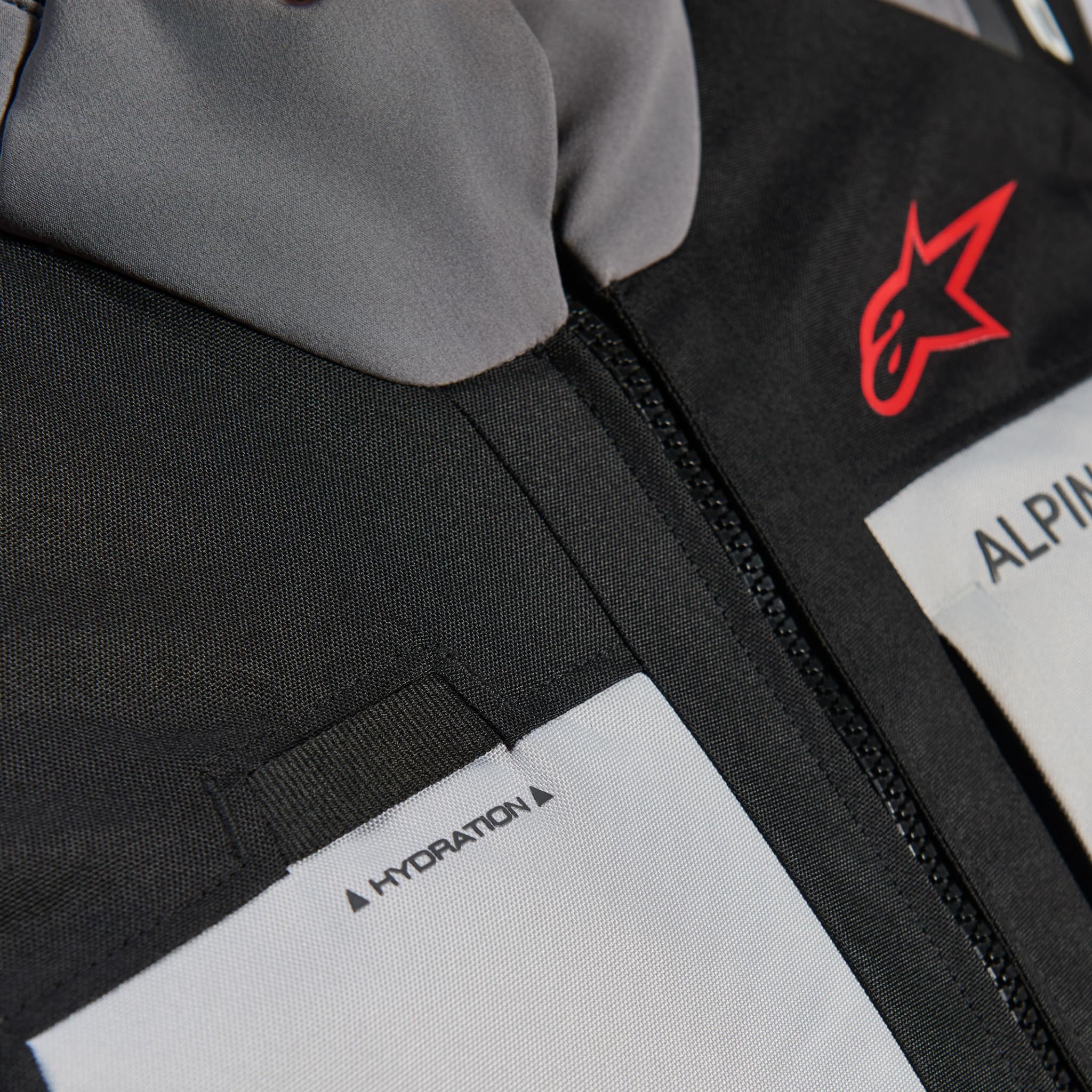 Alpinestars Andes V4 Drystar impermeabile Giacca tessile moto, grigio/rosso, 3XL