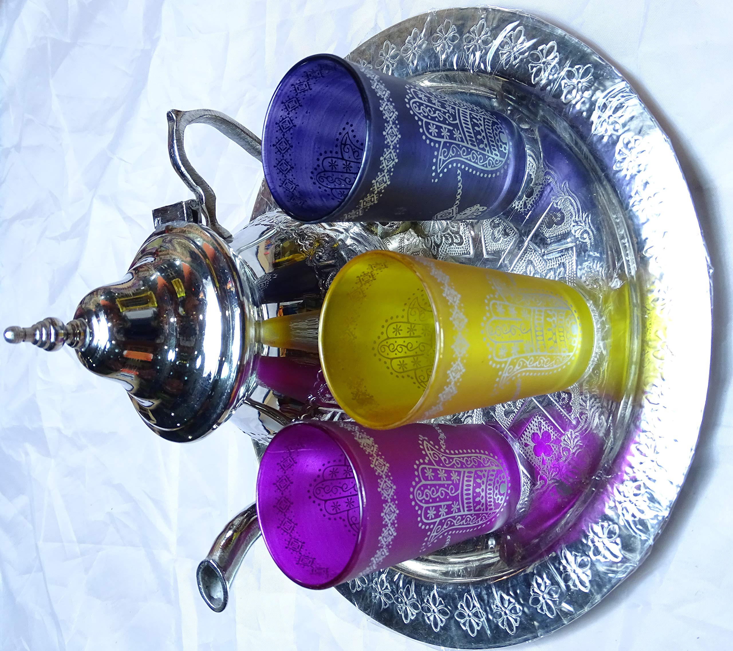 jeugo de té marroqui - 3 Vasos manodefatima -Tetera para 3 + Bandeja repujada 25 cmdediamtero -Totalmente Artesanal by kenta artesanias (Lila,Amarillo, Morado)