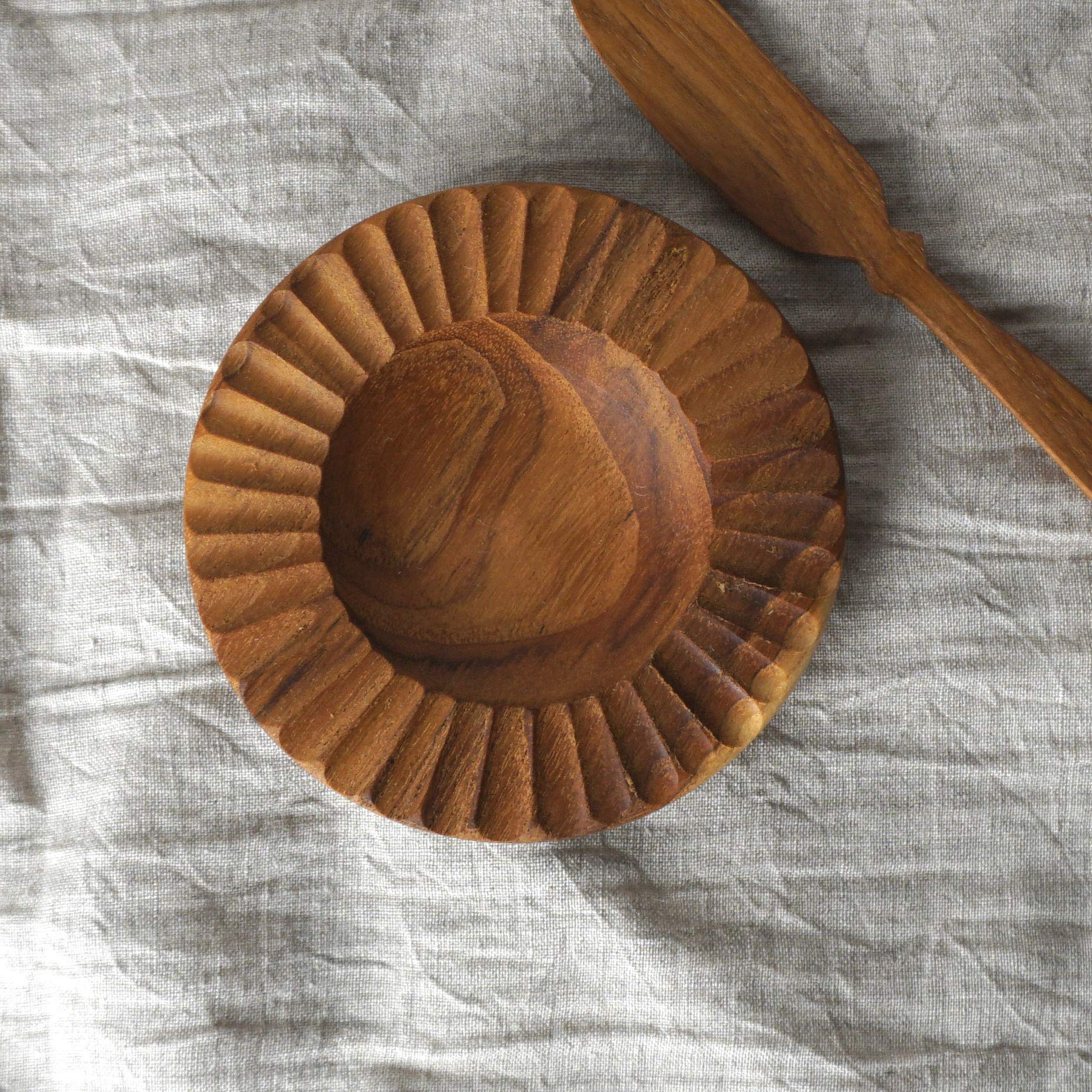 Amazon.co.jp: 木製リムプレート【BR－131】【丸サイズ Φ100】プレーン