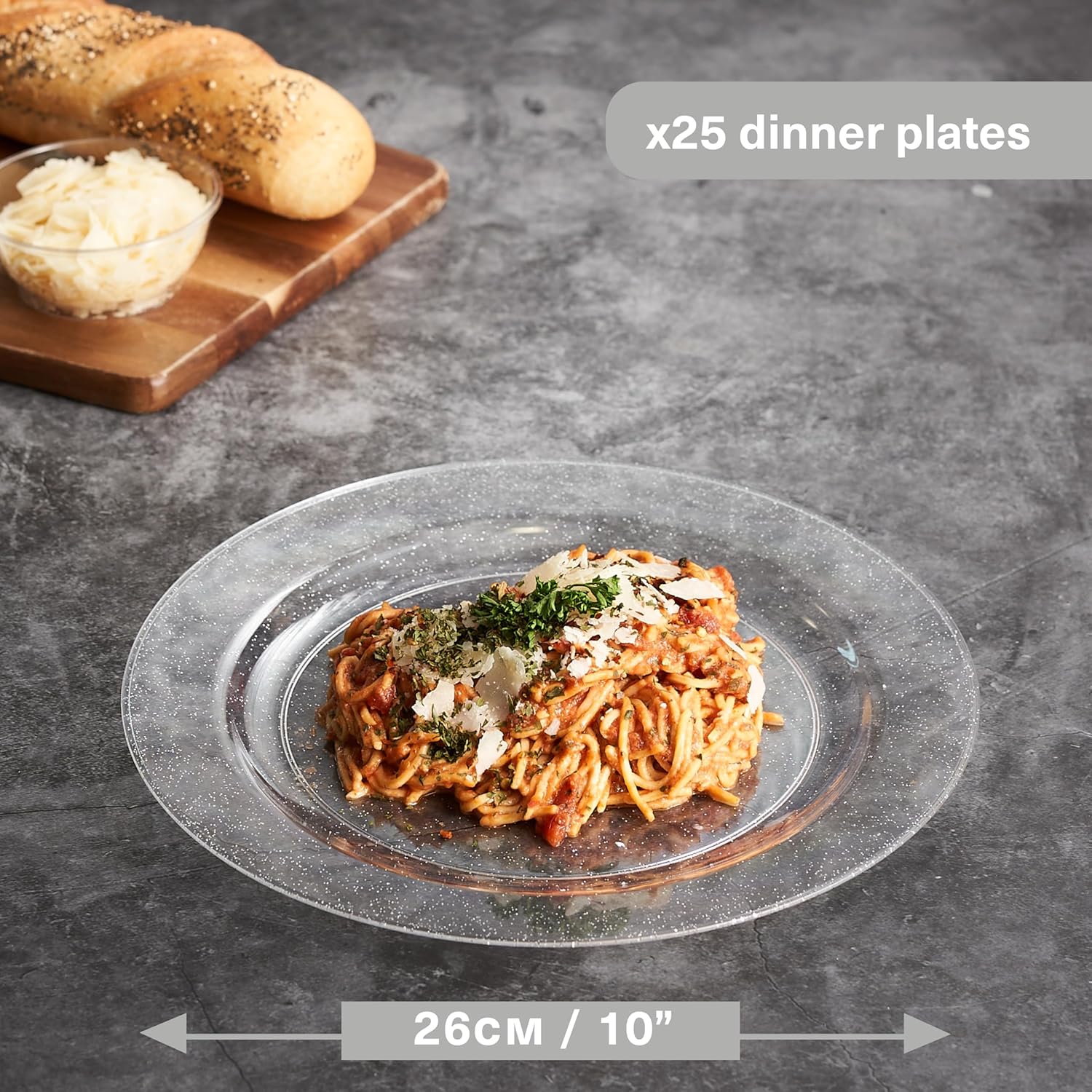 Ezüst csillogó tányérok részletes nézete