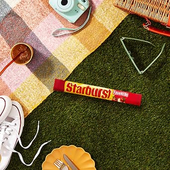 Starburst FaveReds Fruit Sweets in Bulk, 24 Packs of 45g