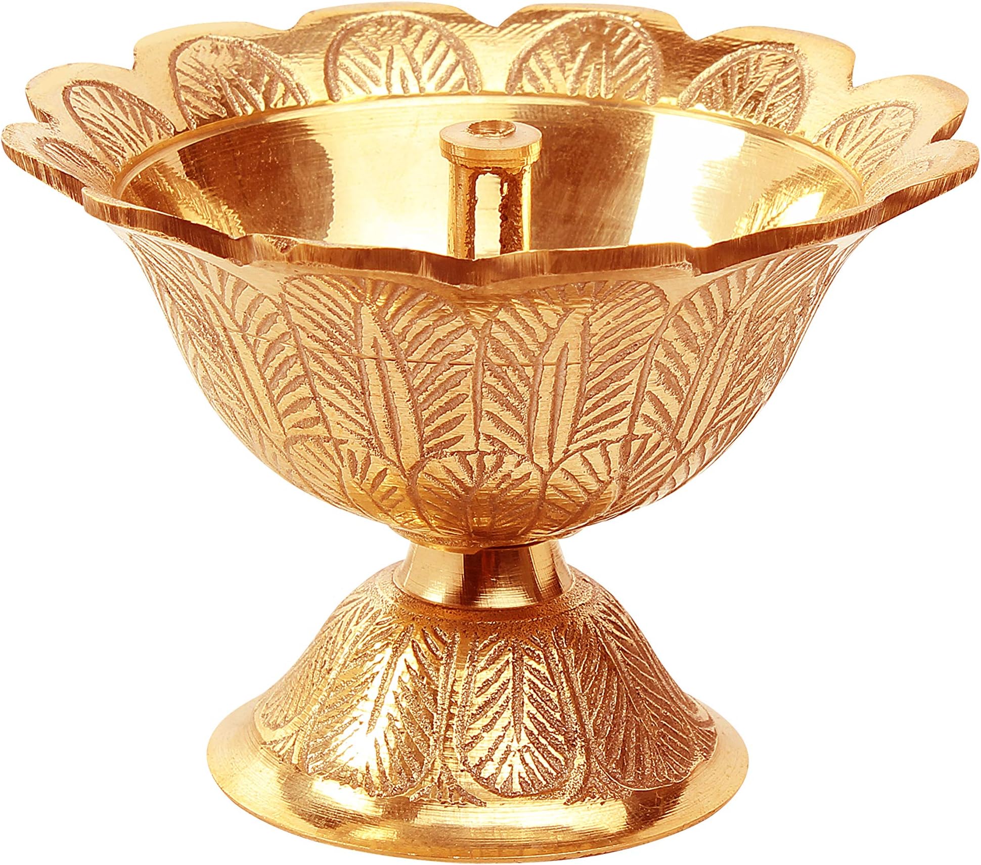 Avador Handmade Brass Indian Puja Oil Lamp, Golden Diya Lamp Engraved Design Diya for Diwali Pooja (Devdas 2" Set of 1)