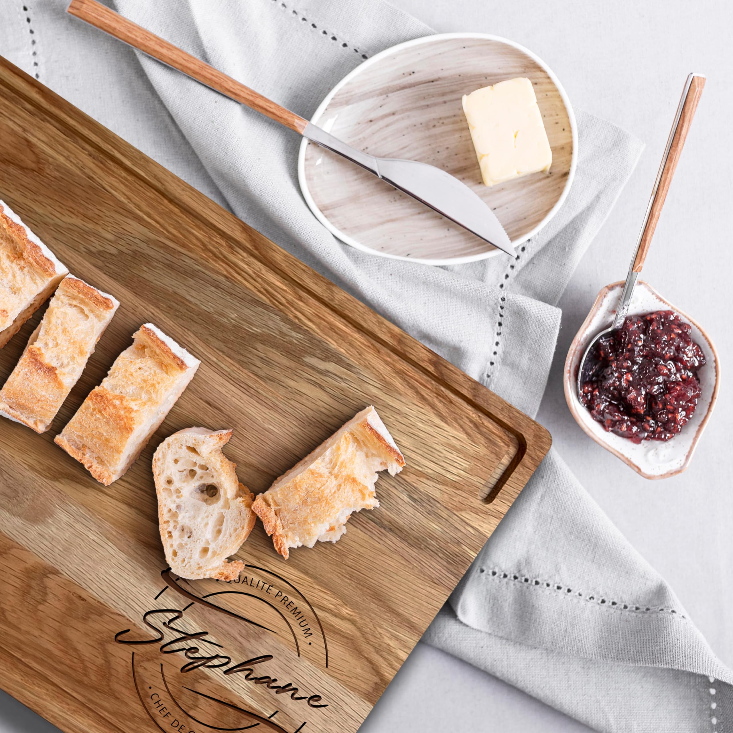 LOOXIS planche à découper personnalisée avec nom - chêne, planche à steak, planche à servir, planche à charcuterie (idée cadeau pour emménagement, anniversaire, fête des pères) - Motif 6
