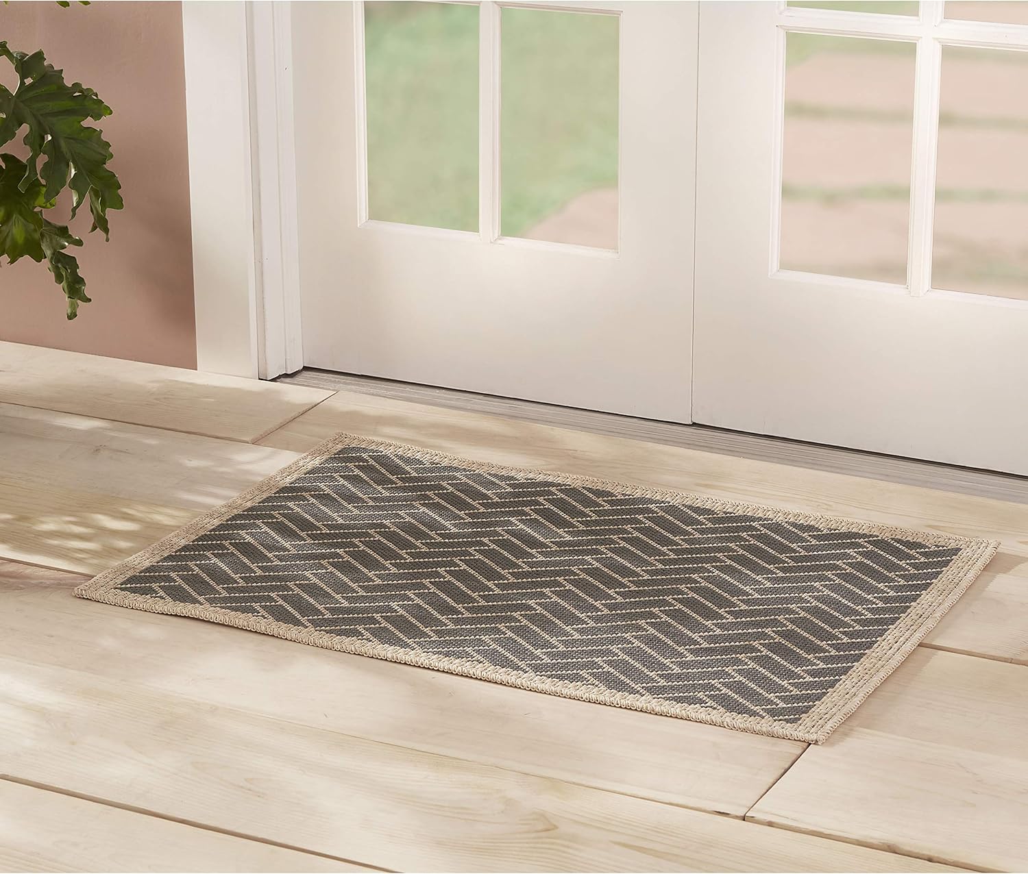 Home Dynamix Wilmington Ellison Accent Rug, 18.7"x31.5", Beige Gray
