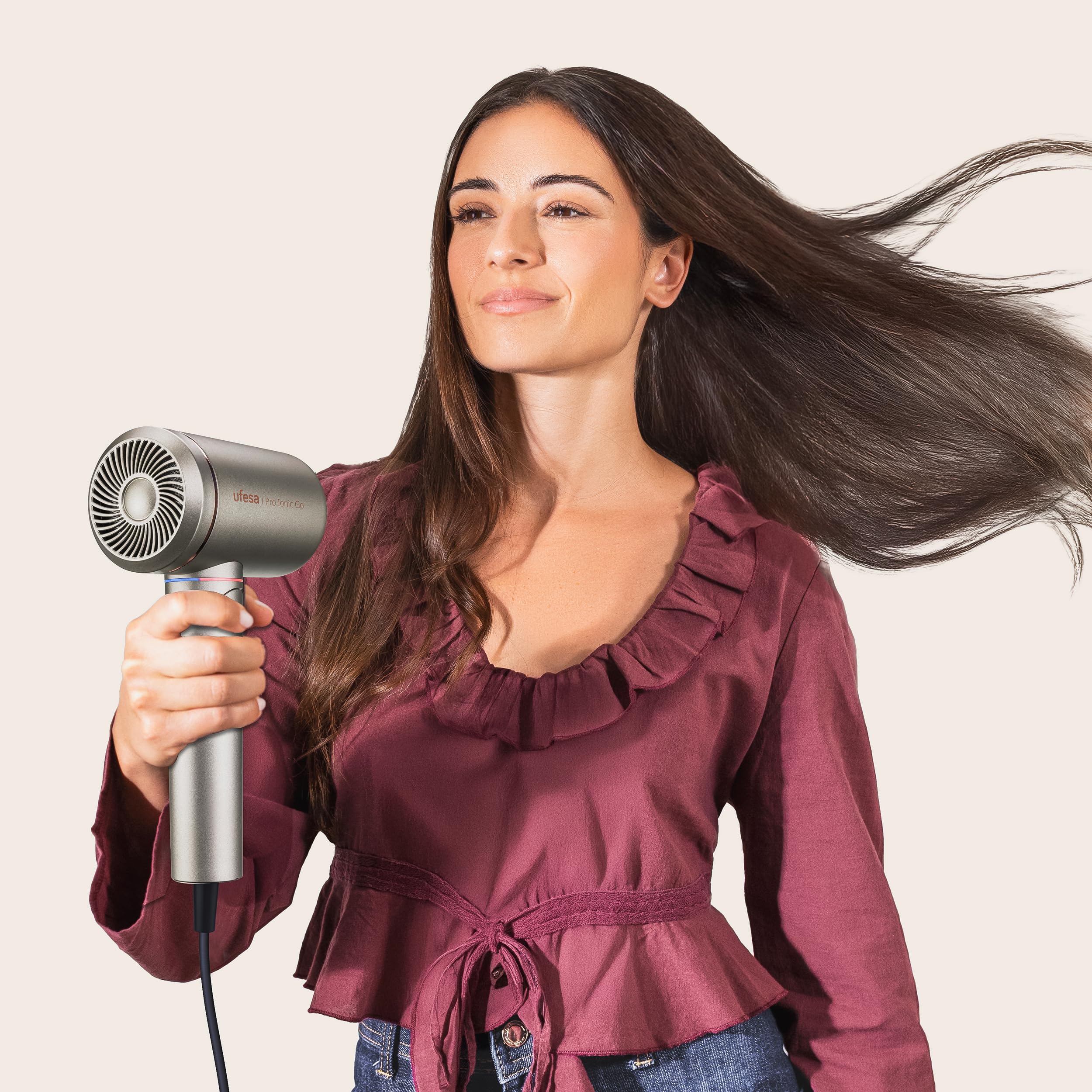 Ufesa Pro Ionic Go – Sèche-Cheveux Professionnel avec Moteur Numérique 105.000 tr/min, Technologie Dual Heat Protect, Ultra Silencieux, Générateur d’Ions et Buse Magnétique, 3 Vitesses, 3 Températures