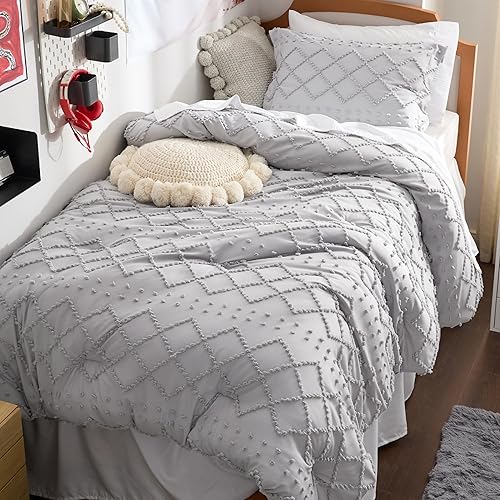 Bedsure Twin Comforter Set - Light Grey Comforter, Boho Tufted Shabby Chic Bedding for Kids, 2 Pieces Vintage Farmhouse Bed Set for All Seasons, Fluffy Soft Bedding with 1 Pillow Sham