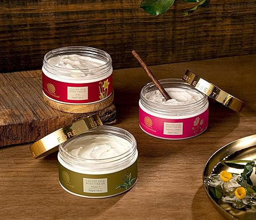 Miniatura 6 de Forest Essentials Crema corporal de seda de terciopelo de rosa india, 7.05 oz