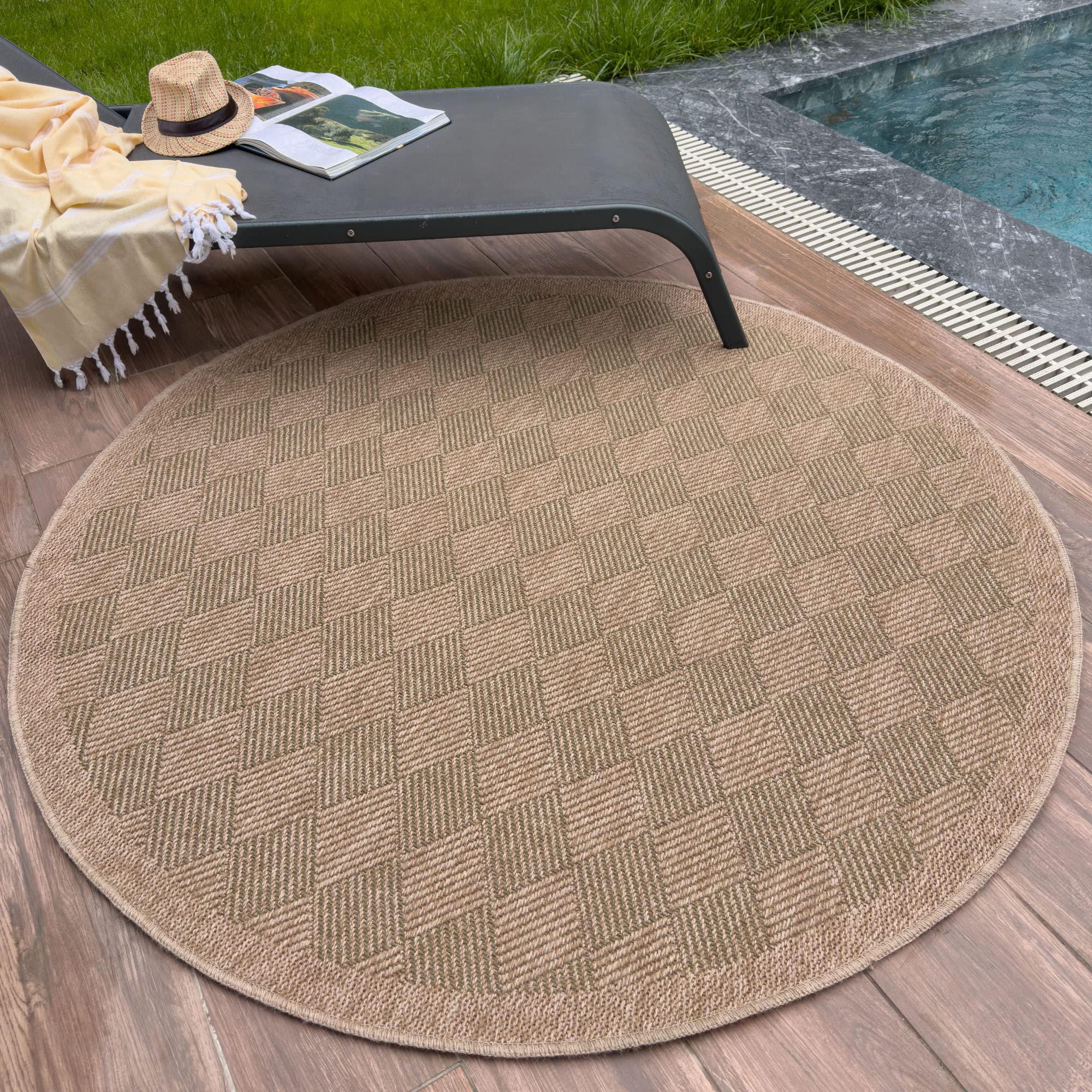 THE RUGS Nature Collection Outdoor Rug – Indoor/Outdoor Tona Border Area Rug for Patio, Deck, Garden, Kitchen, Bathroom or Living Room (Diamond-Green, 160 cm Round)