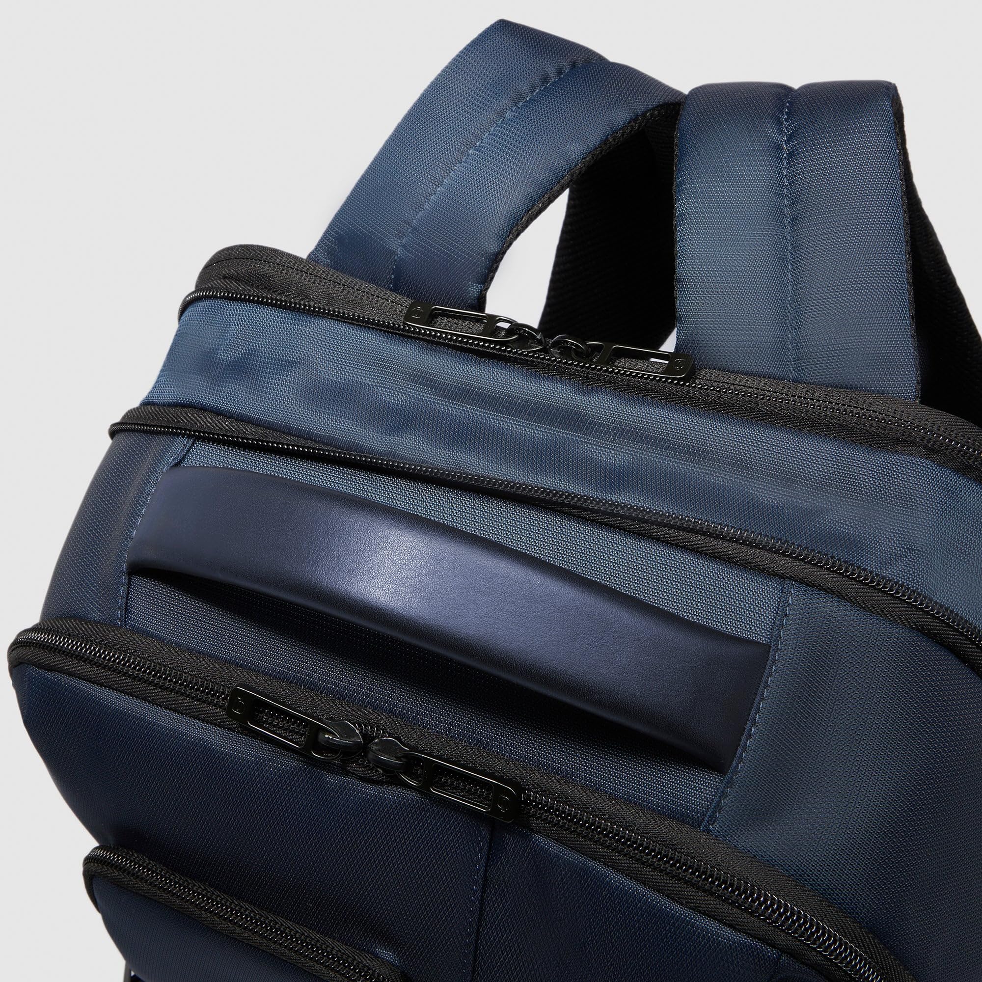PIQUADRO - Zaino Porta PC 17" in Pelle e Tessuto Tecnico - Uomo - Nero | Aggancio per Trolley, Spallacci imbottiti, Ampio, Vani organizzati, Business, Viaggio, Uso Quotidiano
