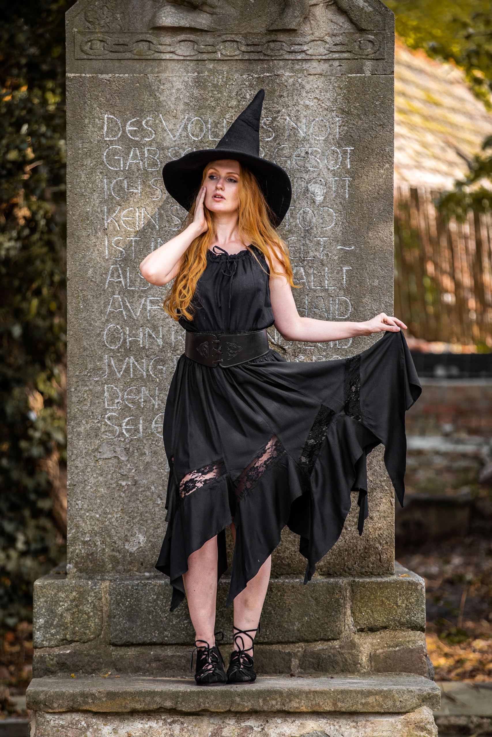 Leonardo Carbone® Damen Rock Hexenrock Selena | Elastischer Bund | Asymmetrischer Saum | Karneval, Halloween, Cosplay, LARP, Mittelalter, Gothic, Kostüm | 100% Viskose Schwarz 2XL