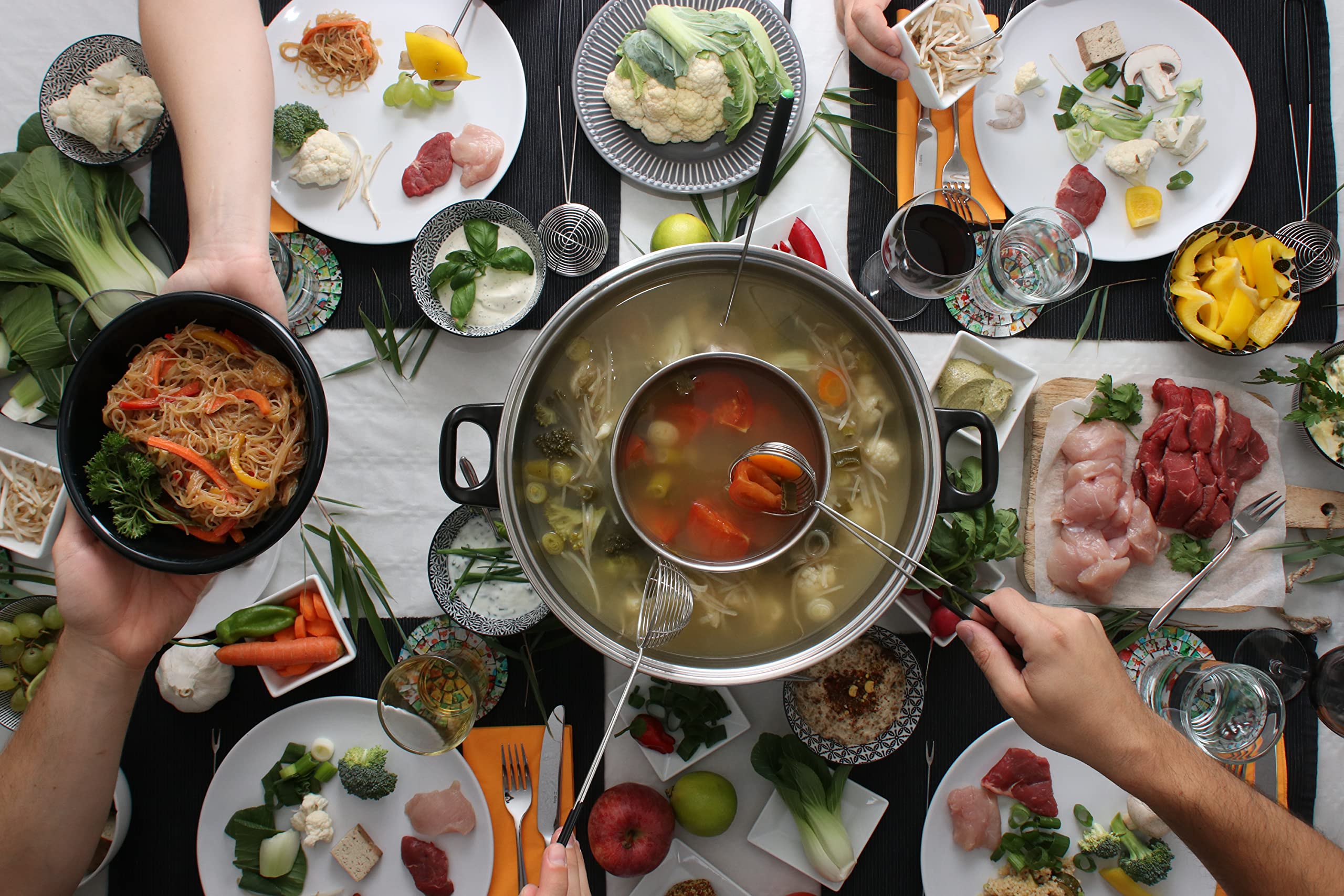 Rotel Mongol Pot 1812CH Fondue 2.5L - Accessorio da Cucina, 6 Persona(e), 2,5 L, Argento, Rotondo, 1600 W, 370 mm