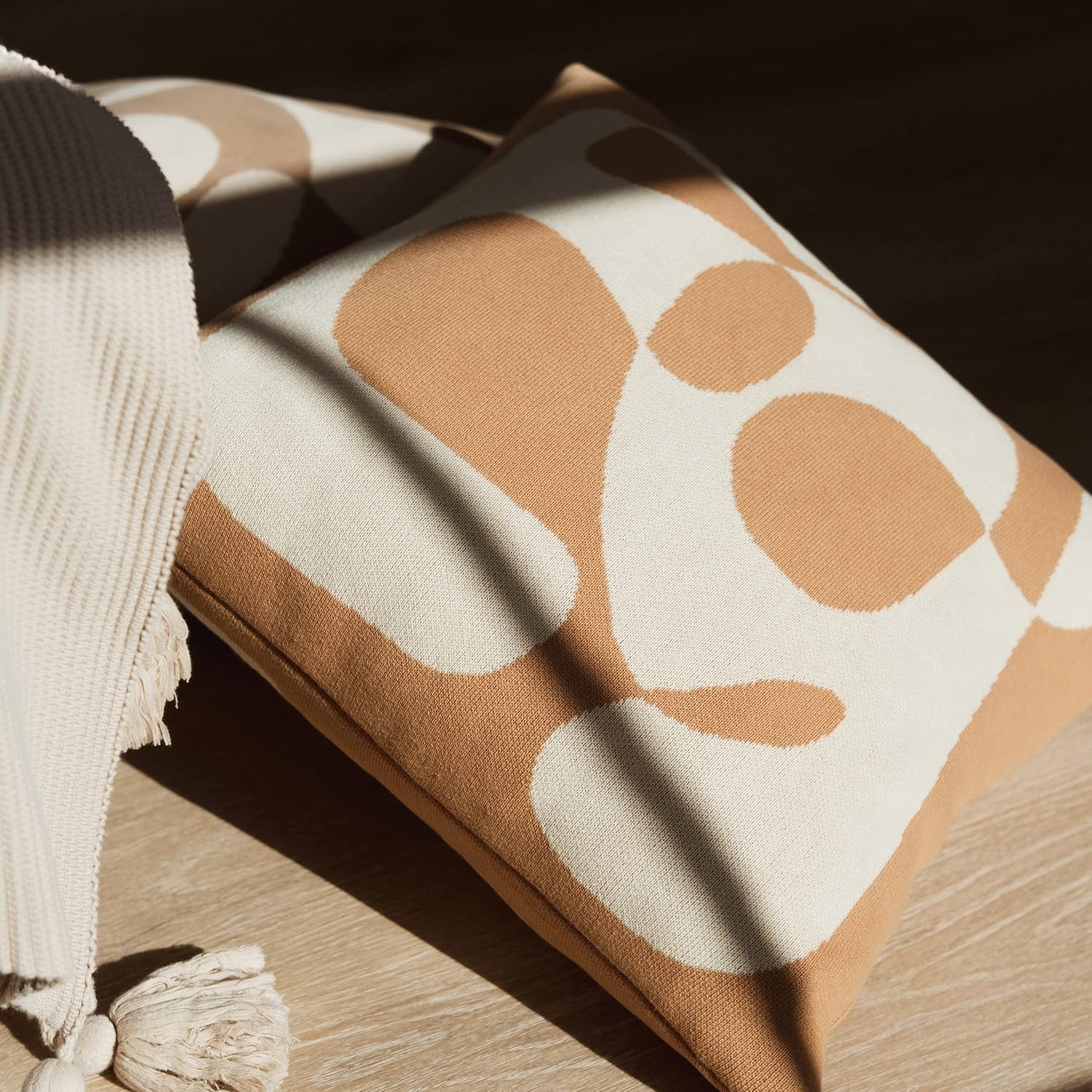 100% Cotton Knitted Soft Throw Pillow Cover Modern Abstract Shape 18x18 (Baked Clay & Cream)