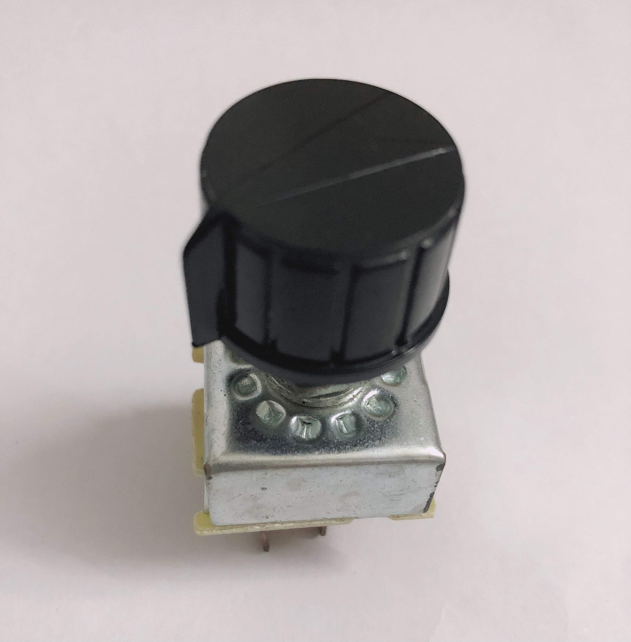 Kool-O-Matic 3 Speed Blower Switch By INDAK - SW2000/8003 (Surplus / Like New)