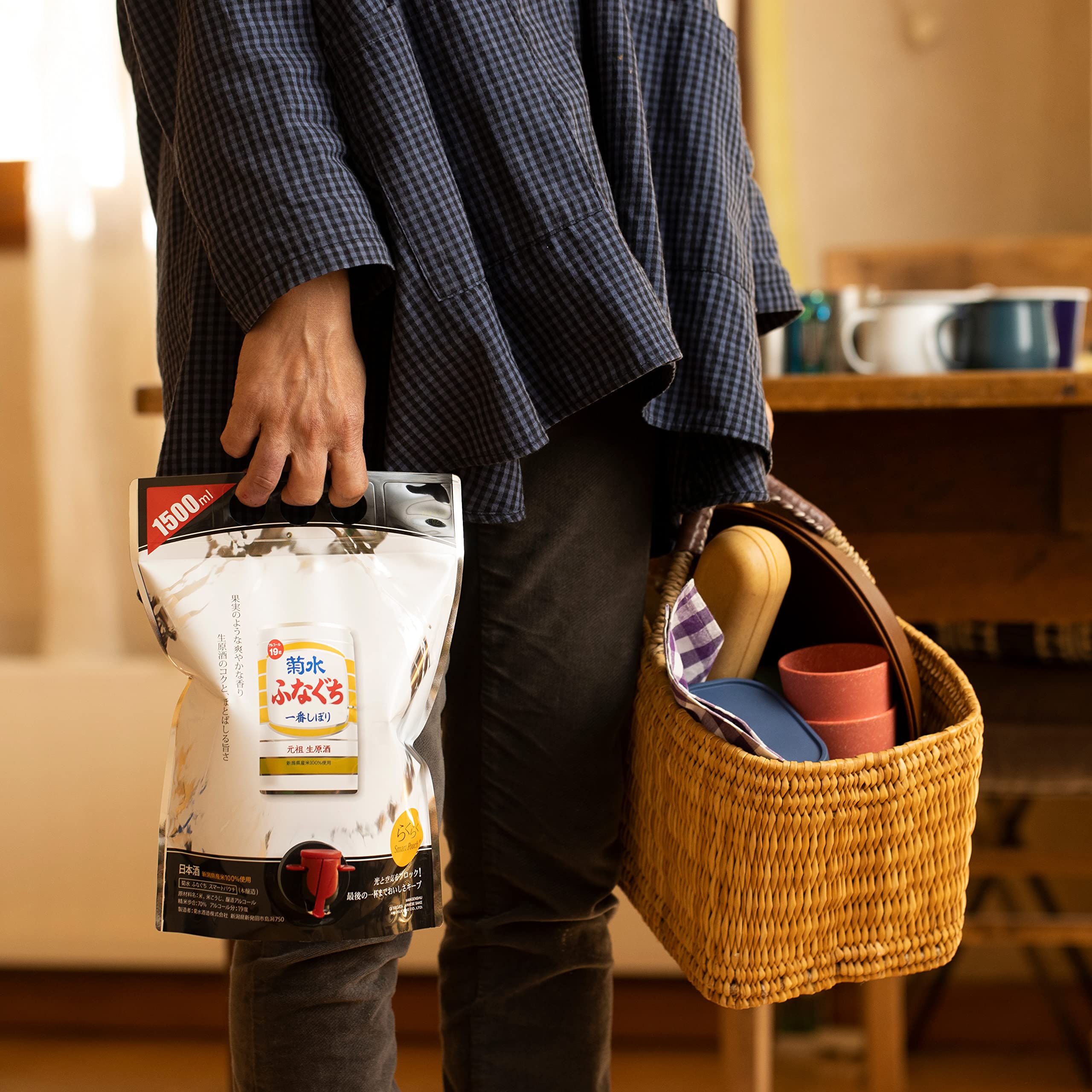 Amazon.co.jp: 菊水 ふなぐちスマートパウチ 1500ml ×1本 : 食品・飲料