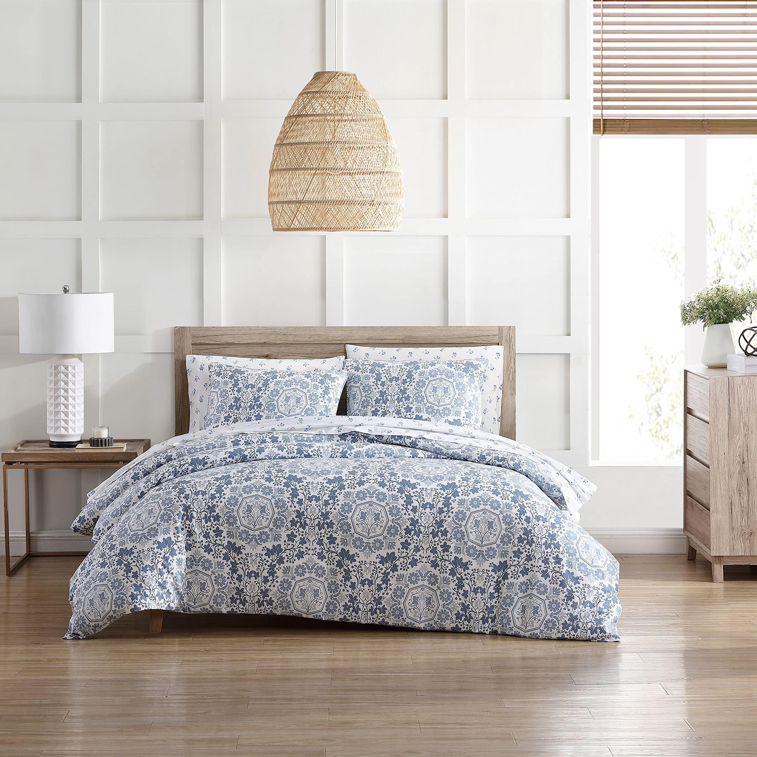 Stone Cottage - King Comforter Set, Cotton Sateen Bedding with Matching Shams, All Season Home Decor (Caldecott Blue, King)