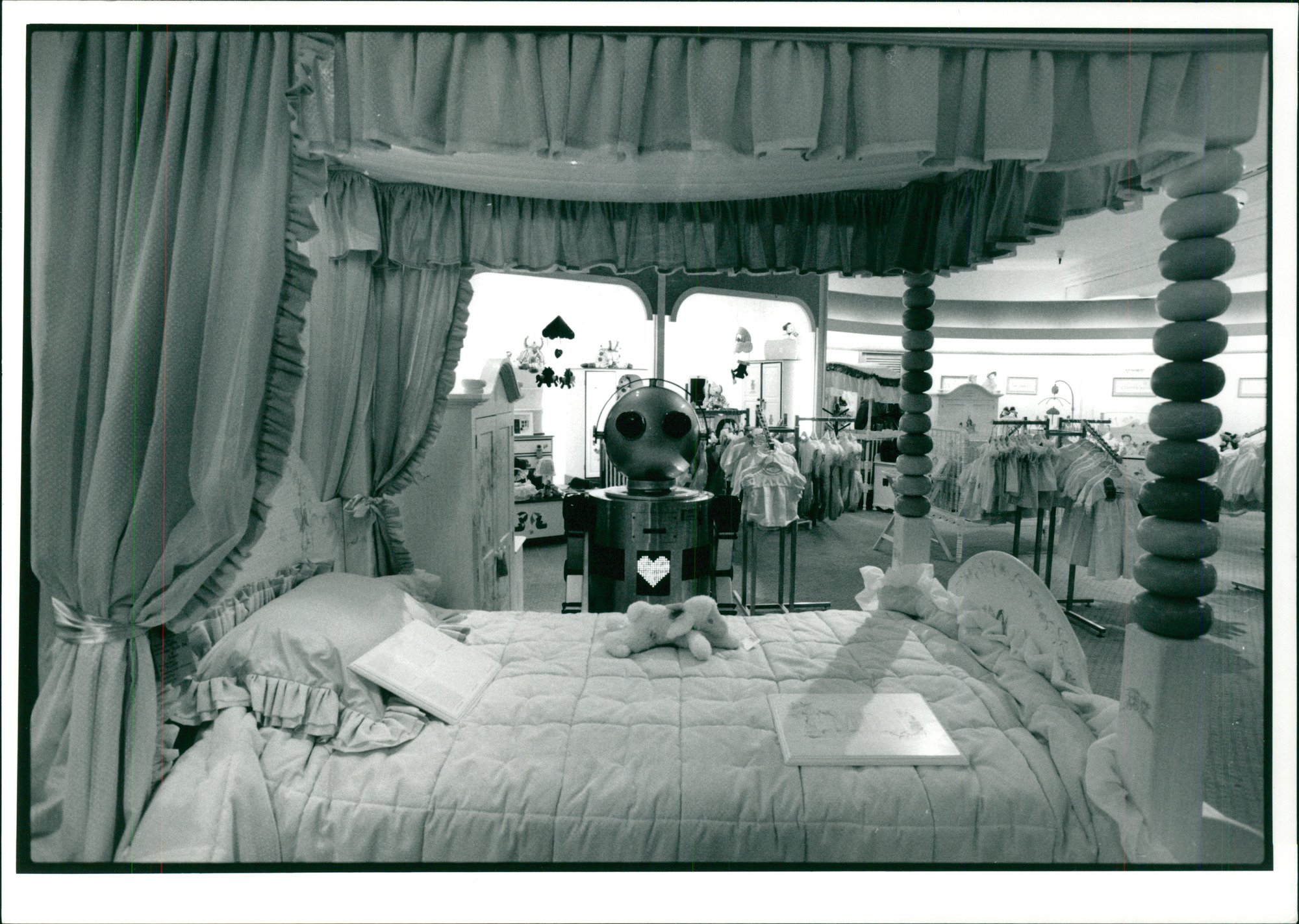 Vintage photo of London knightsbridge harrods.