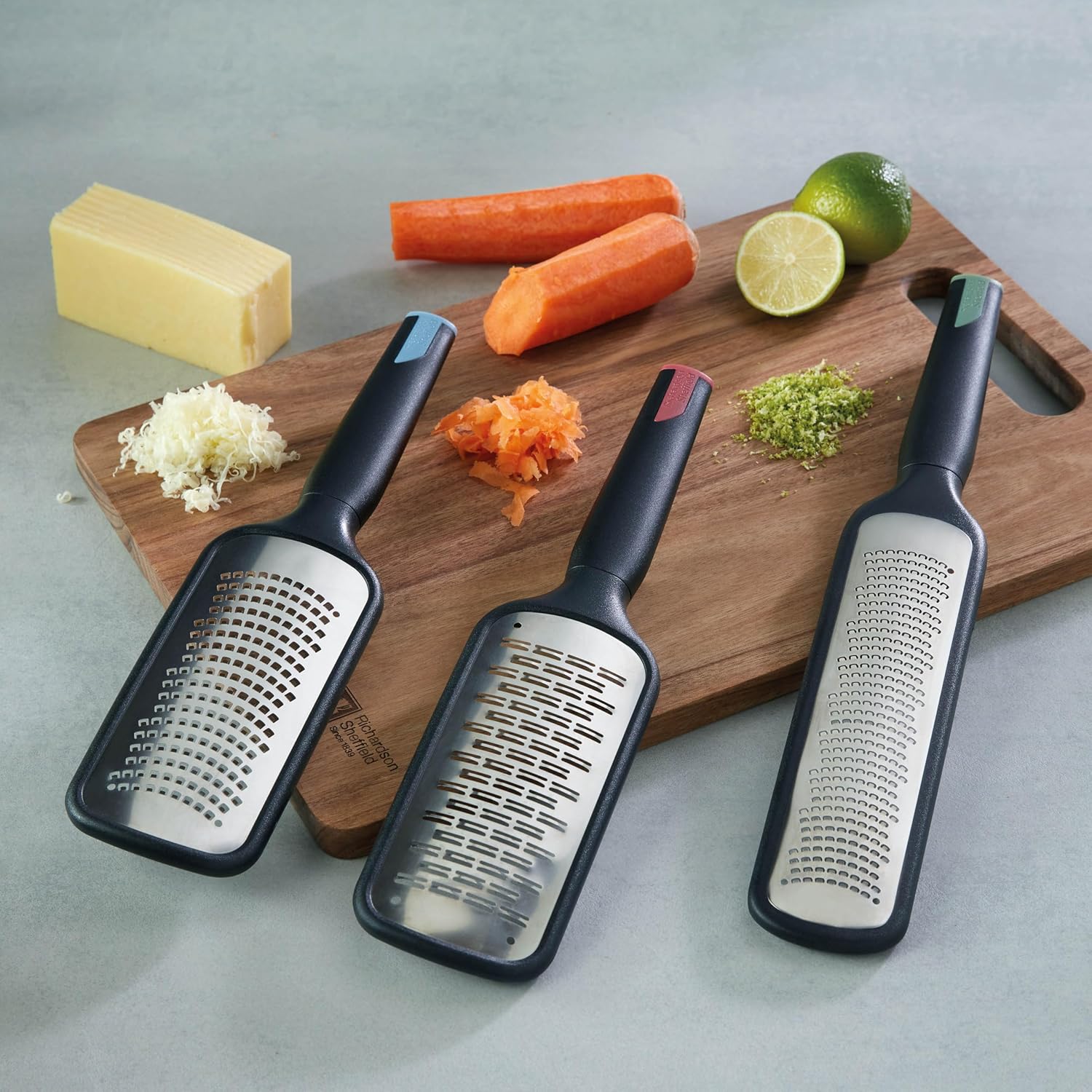 Richardson Sheffield Fine Kitchen Grater, Cheese Grater, Vegetable Grater, Integrated Bowl Notches, Grater Stainless Steel with Satin Surface, Fine Zester, Plastic Handle, Dishwasher Safe, Black