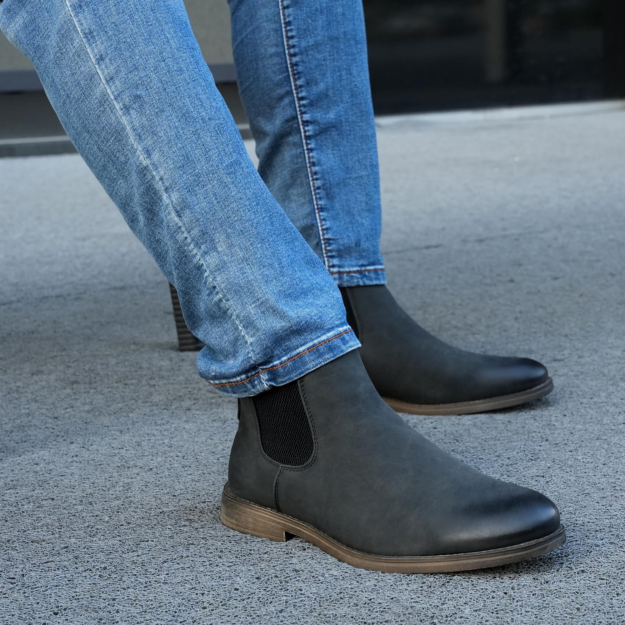 Men\'s Plus Size Chelsea Boots Classic Casual Dress Ankle Boots Liverpool Chelsea Dress Boot | Men main image 3
