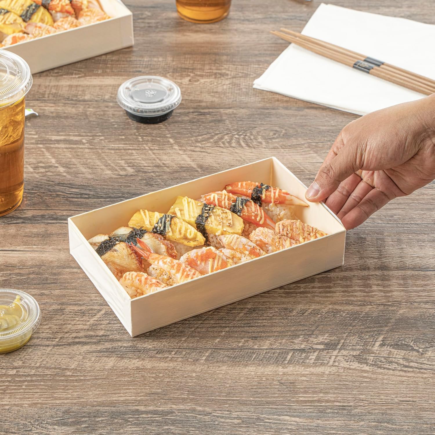 Restaurantware Wooden Bento Boxes 100 Pack of 7.9" x 4.8" Foldable Wooden Take Out Containers Sustainable Freezer-Safe Japanese Style Rectangular Lunch Boxes for Office, Camping, Sushi, Potluck - Image 5