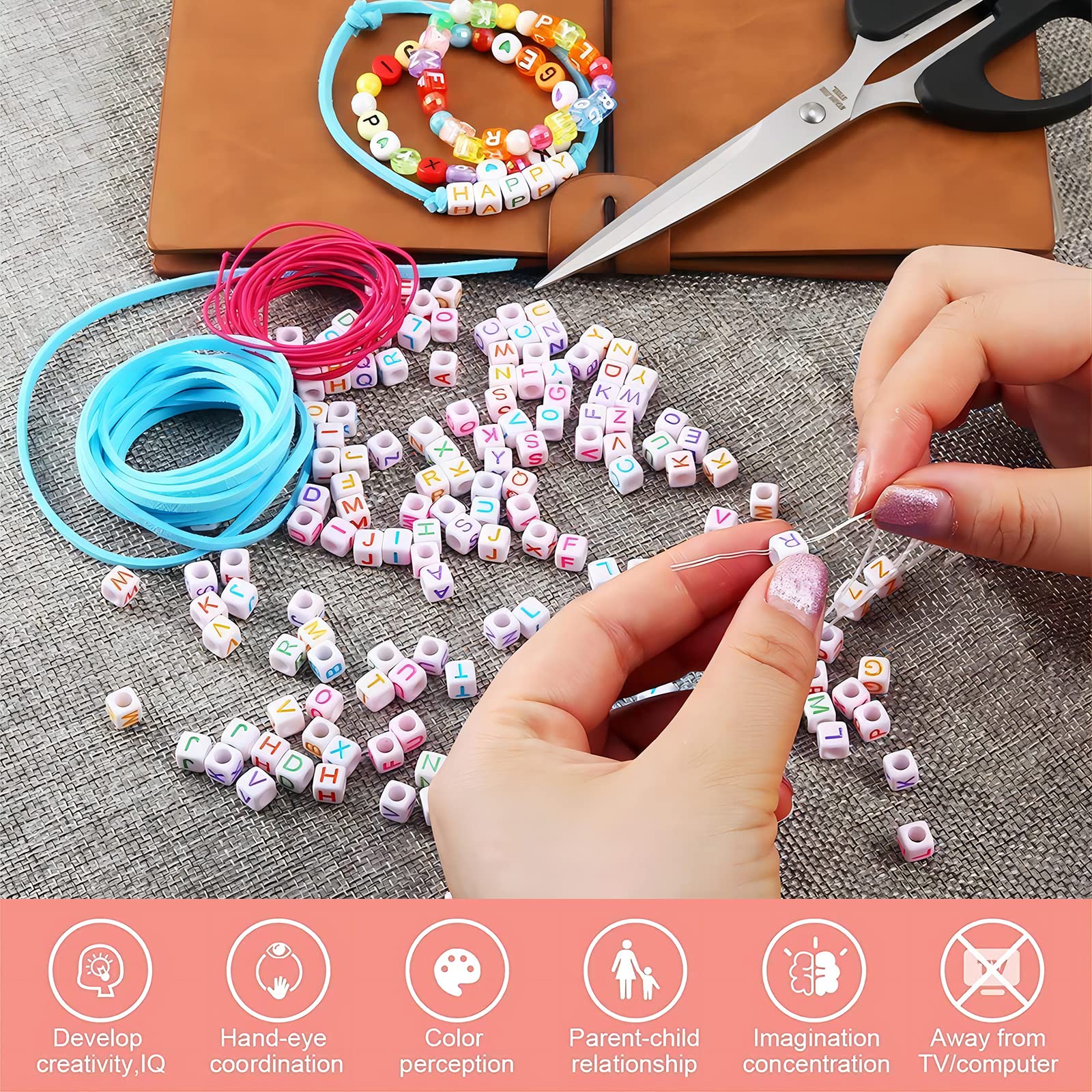 450pcs KIT - 12 Par Lettre, 352 Perles Lettres Acrylique Alphabet Plate Avec 100 Perles De Cœur Pour DIY La Fabrication De Bijoux, Bracelets Colliers Bagues Artisanat (noir