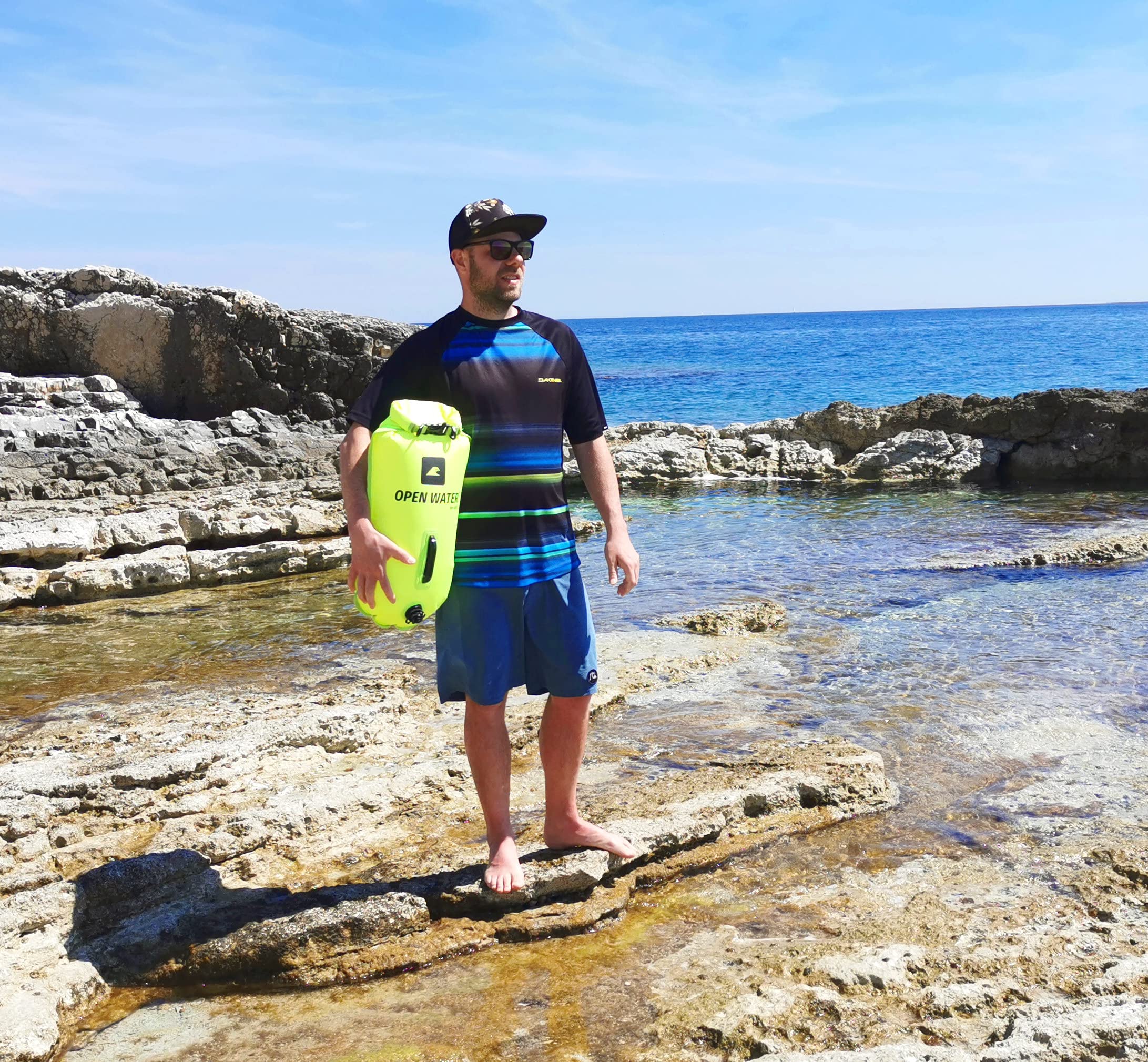 OPENWATER Bouée de natation gonflable XL - grande bouée de sécurité avec une poche pour les choses 28L vert fluo