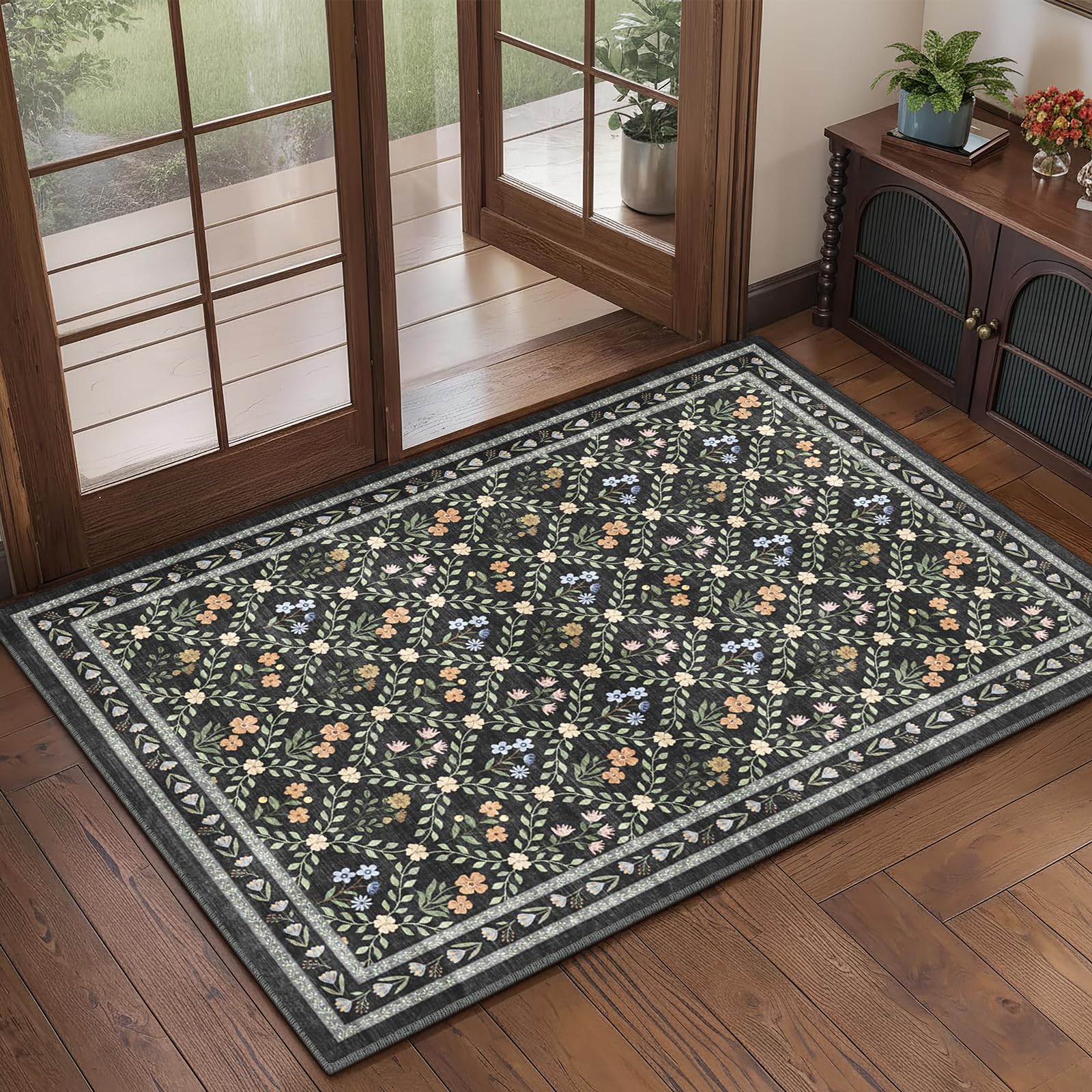XSIVOD Washable Small Rug, Floral Non Slip Door Mat, 60x90cm, Black/Lattice — image 1