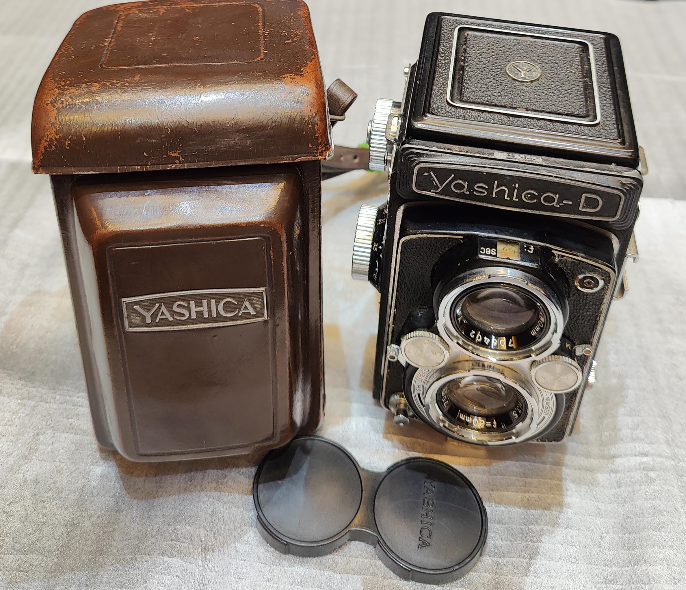 Yashica D 120 meduam farmet Vintage Film Camera-picture-28