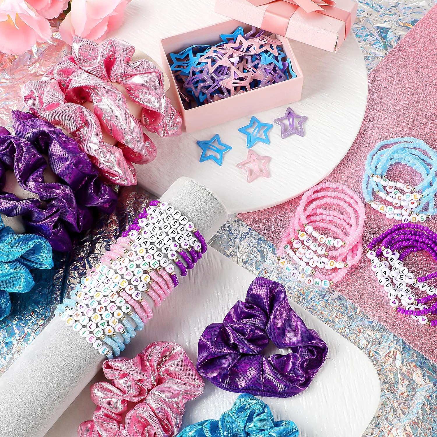 Kenning 126 Pcs Kpop Party Favors 36 Friendship Bracelets 18 Scrunchies and 72 Hair Clips for Girls Women Birthday Gifts Popular Singer Fans Y2k Party Supplies