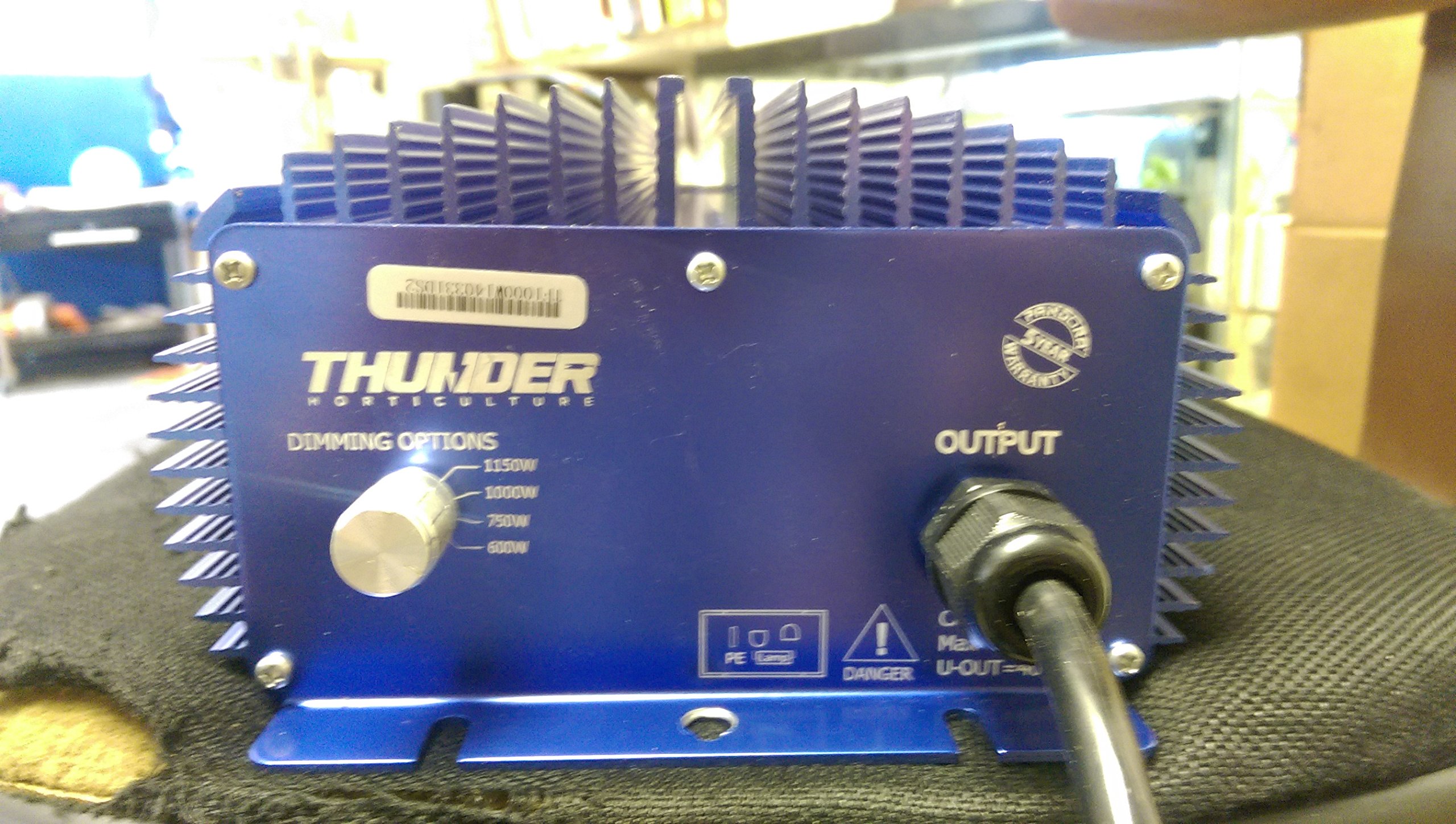 THUNDER (TM) Horticulture TBF1000-110V Hydroponic 1000 - Watt HPS MH Digital Dimmable Electronic Ballast for Grow Lights with (110V Cord)