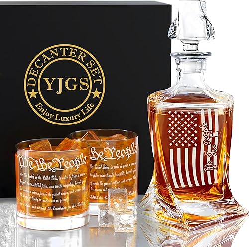 Miniatura 26 de Decantador de whisky grabado con la bandera estadounidense We The People, juego de decantador con 2 vasos para licor, whisky, bourbon o vino, regalo