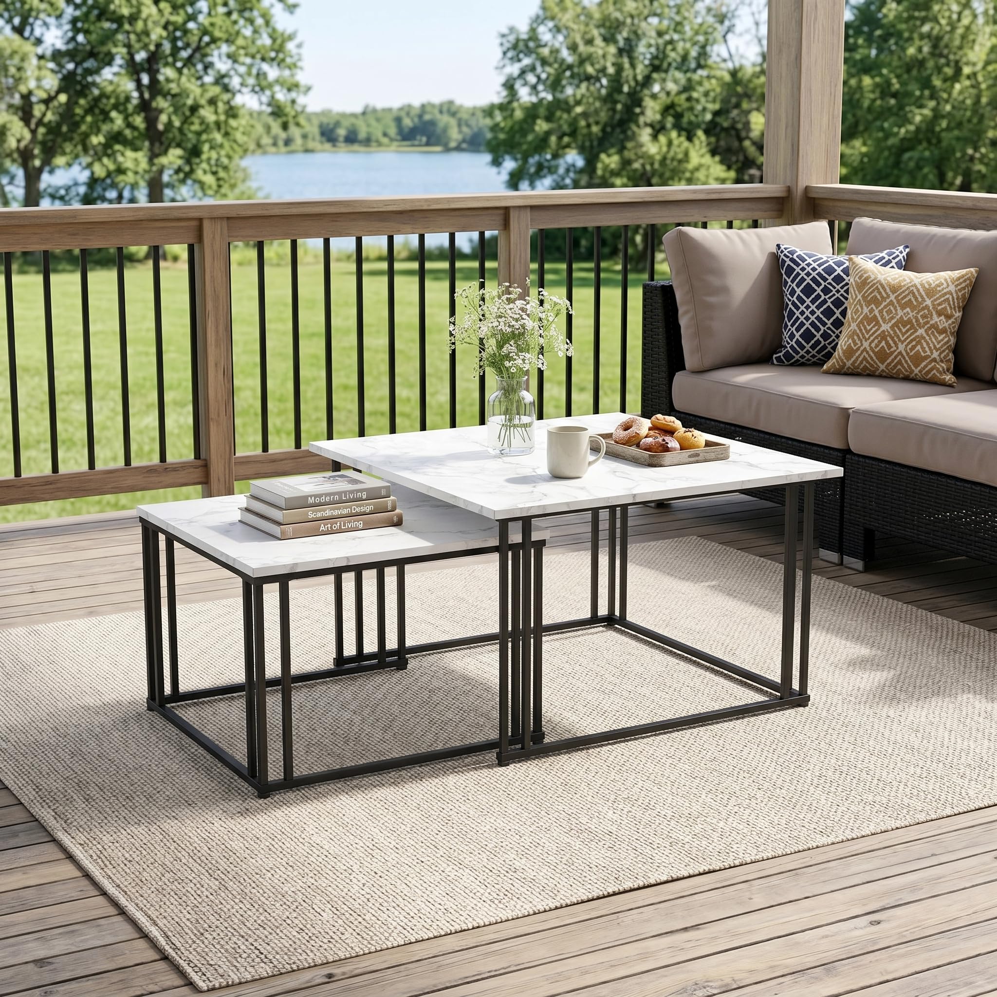 Table basse 80x80 cm gain de place imitation marbre blanc pour petit salon