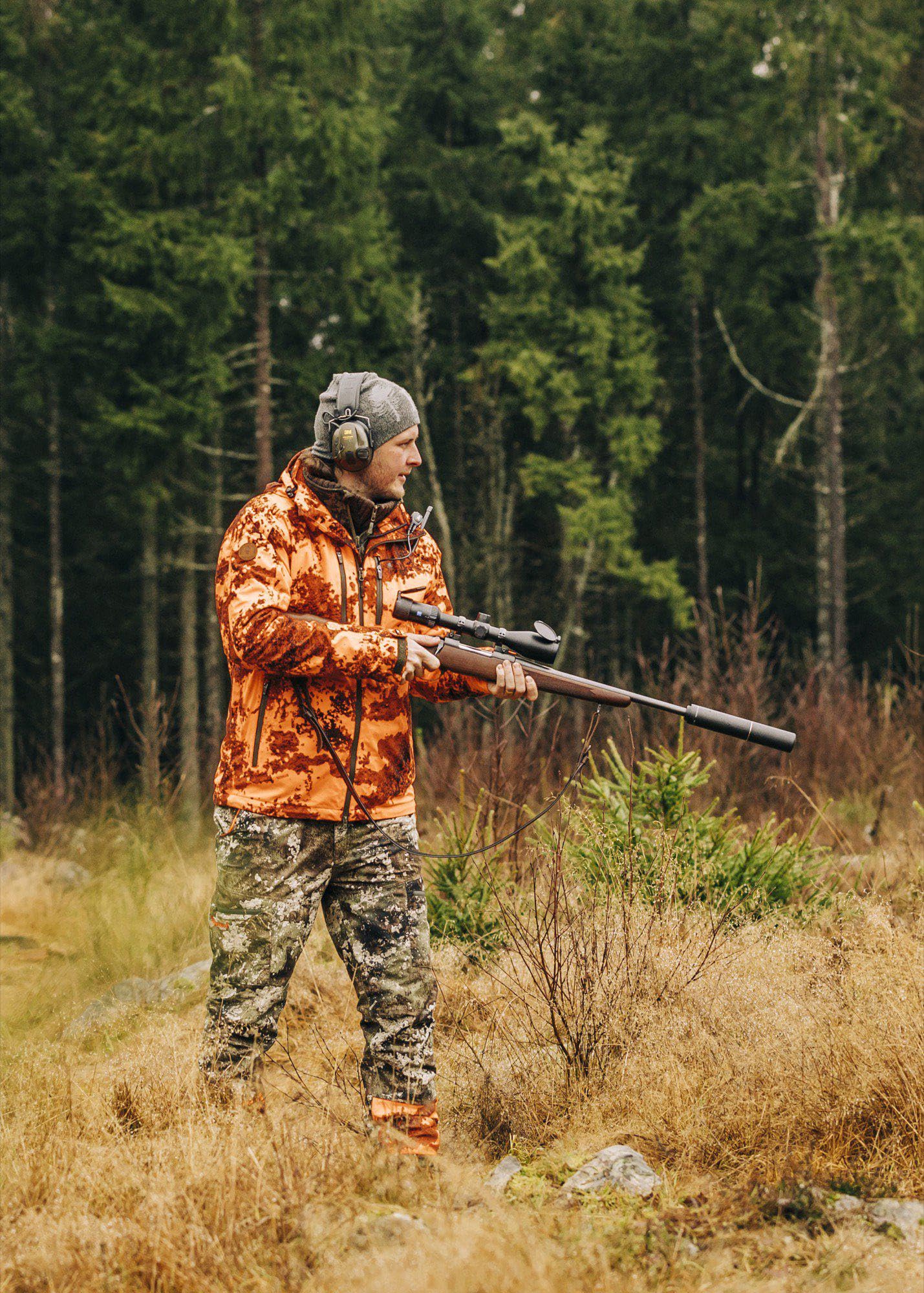 Pinewood Herren Retriever Activ Camou Jagd Jacke - Hunting Outdoor Jacken für Herren - wind- und wasserdicht mit vielen Funktionen und hoher Atmungsaktivität - leises Material
