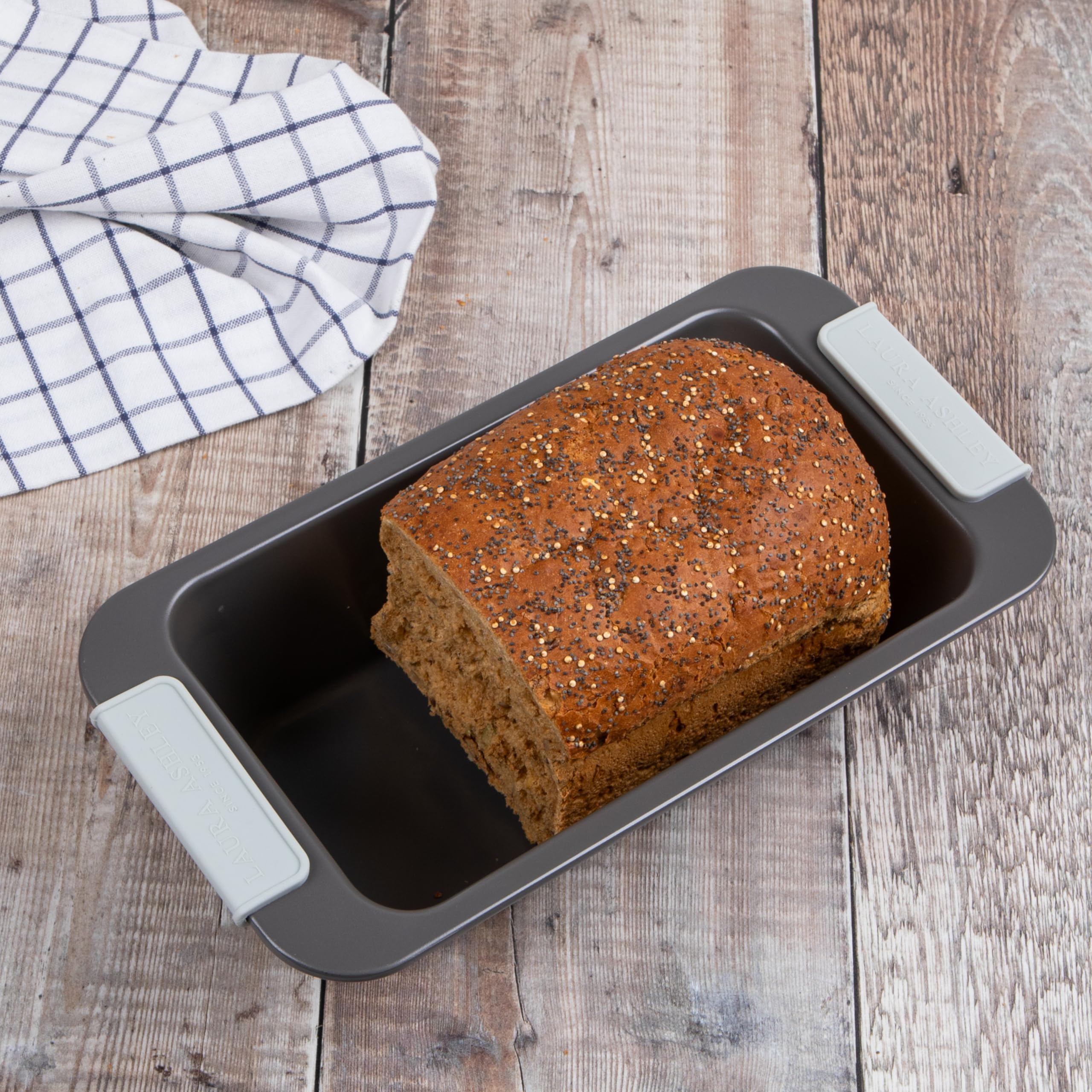 Laura Ashley Non-Stick Loaf Tin 2 LB, Dishwasher Safe, Oven Safe Loaf Tin, Freezer Safe, Bakeware - Image 3