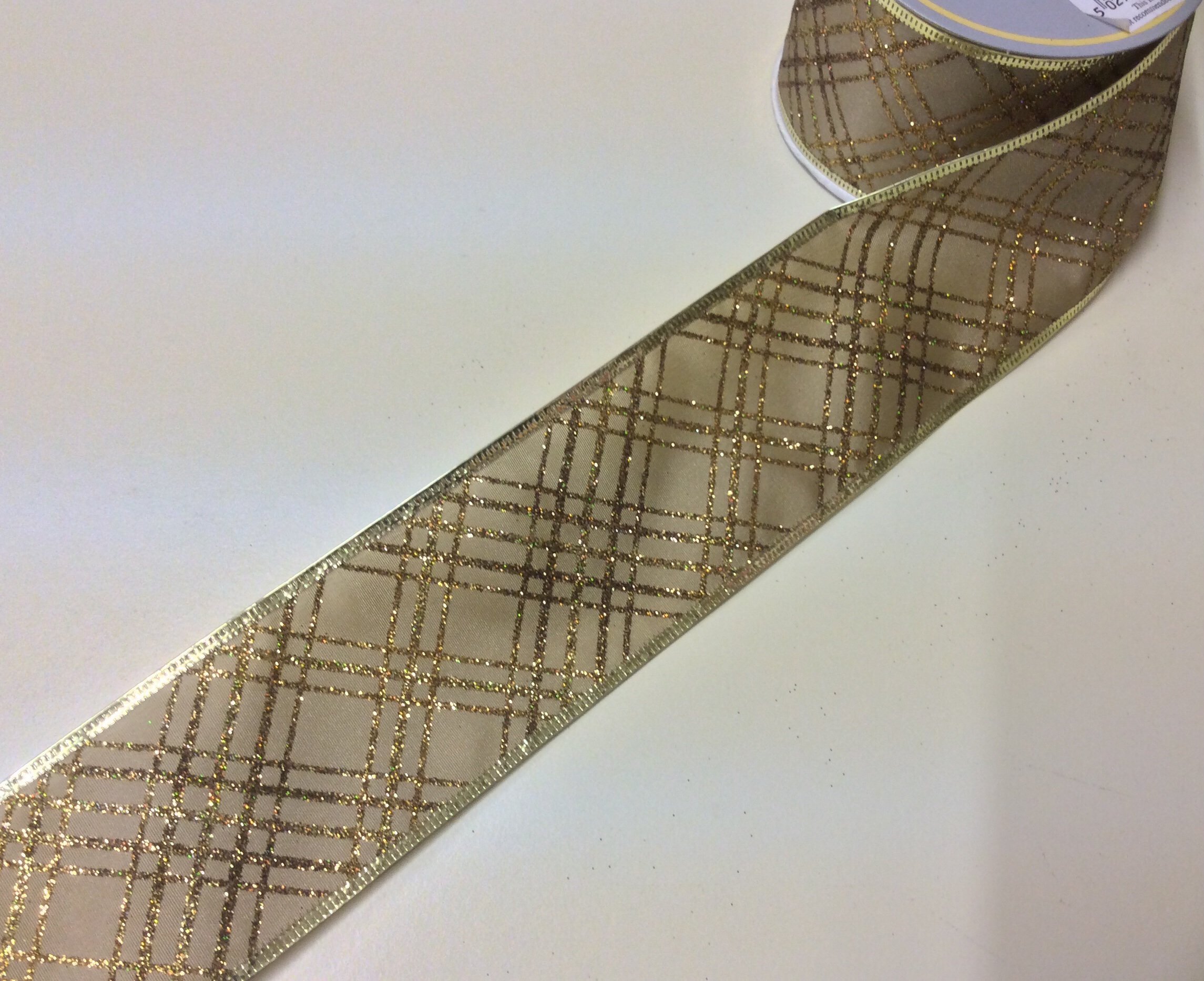 New 10yd Roll 'Gold Crisscross' Fabric Wire Edge Christmas Ribbon 2.5" Wide