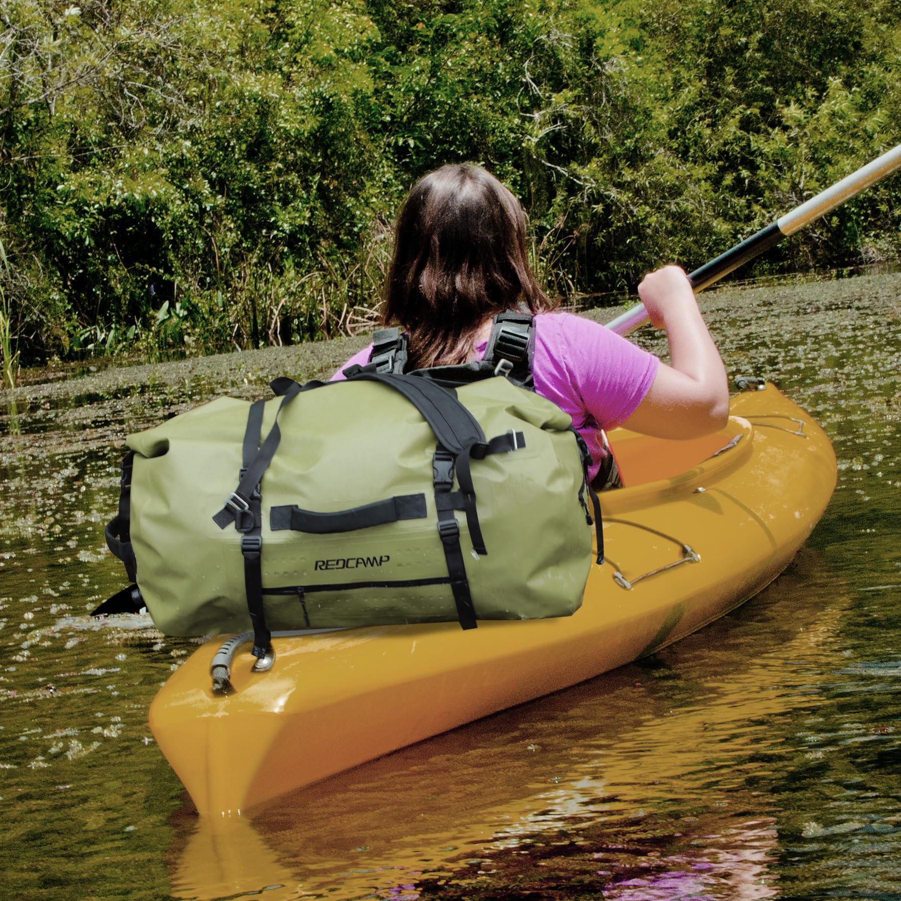 REDCAMP Große wasserdichte Reisetasche, 80L Rolltop Rucksack Dry Bag PVC 500D, Sporttasche mit Schnellbefestigungsgurten für Camping Motorrad Bootfahren Angeln Rafting Kajak Paddeln, Armeegrün