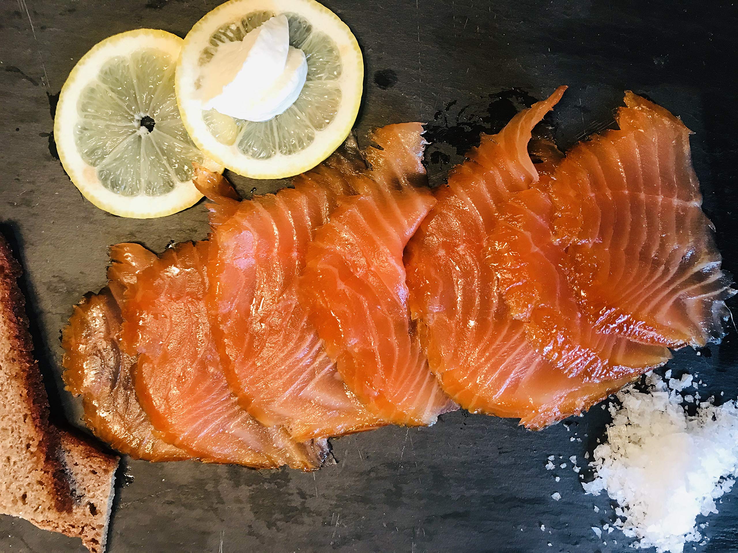 Räucherlachs ca.1 kg auf Seite,geschnitten - In Hamburg geräuchert