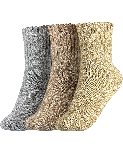 BenSorts Women's Winter Boots Socks Thick Warm Cozy Crew Socks Solid Color Gifts