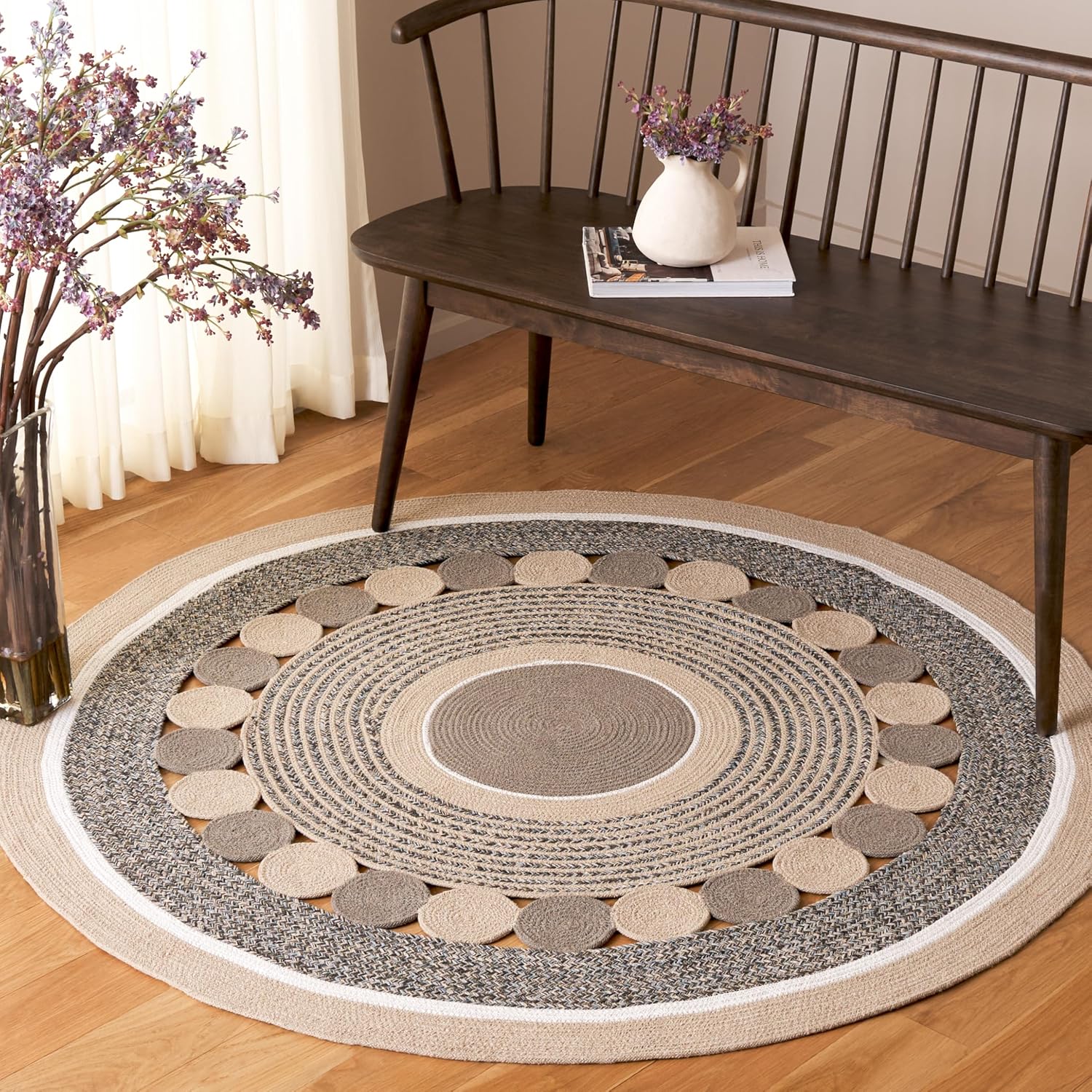 SAFAVIEH Braided Collection Area Rug - 4' Round, Black/Green, Geometric Design, Ideal for High Traffic Areas in Living Room, Bedroom, Dining (BRD757Z)