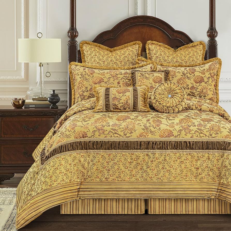 Amazon.com: Loom and Mill 9-Piece Luxury Comforter Sets