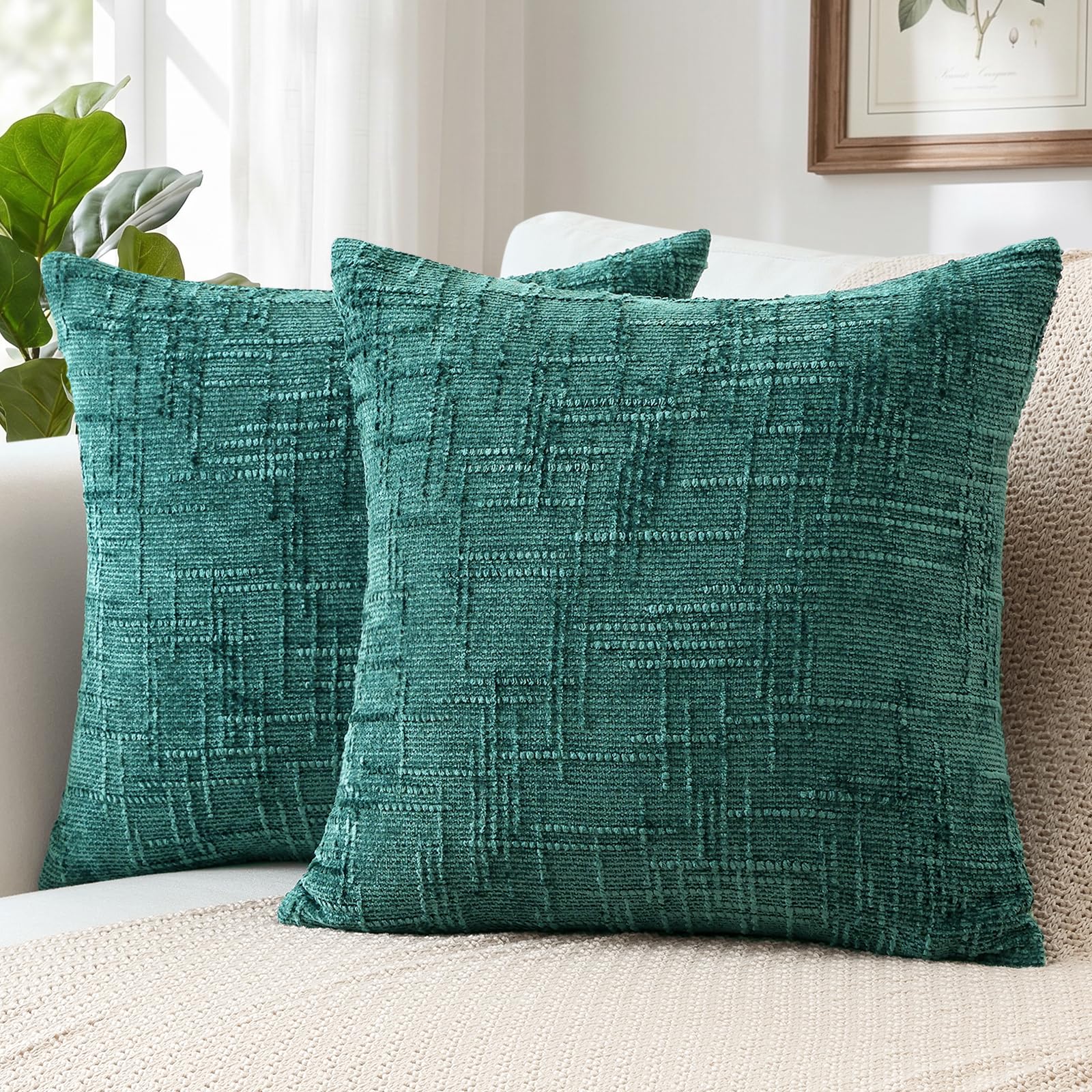 Sungeek Pack of 2 Chenille Textured Cushion Covers 40x40cm, Farmhouse Solid Dyed Throw Pillow Case Cover, Decorative Square Cushion Case for Home Decor Couch Sofa Bed Living Room, Peacock Green