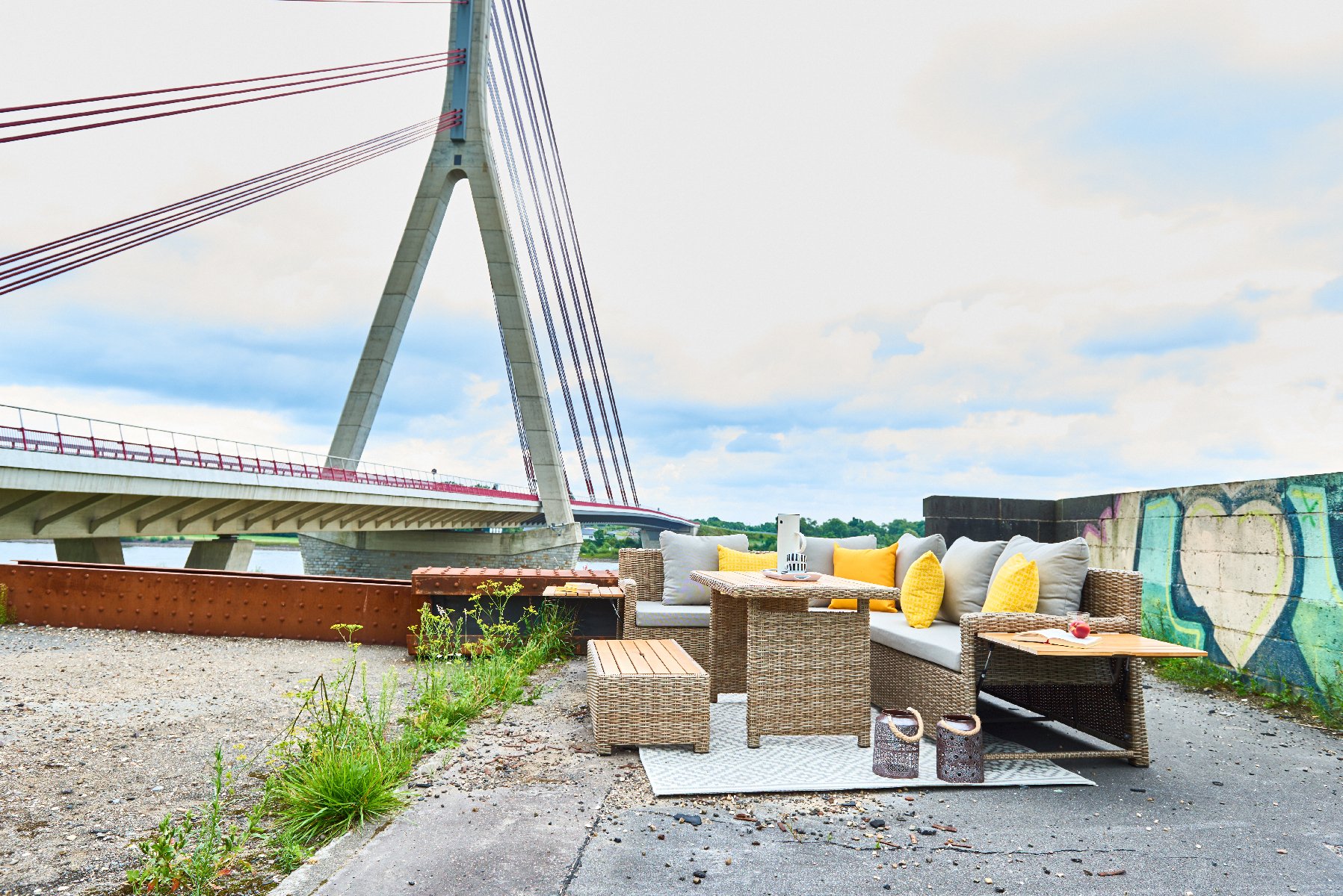 greemotion Salon de Jardin Terrasse Verona en Résine Tressée et Bois d’Acacia 100% FSC, Canapé d’Angle Gris 7 Places, Ensemble de Jardin Modulable avec 1 Table de Jardin, 1 Tabouret et 2 Canapés